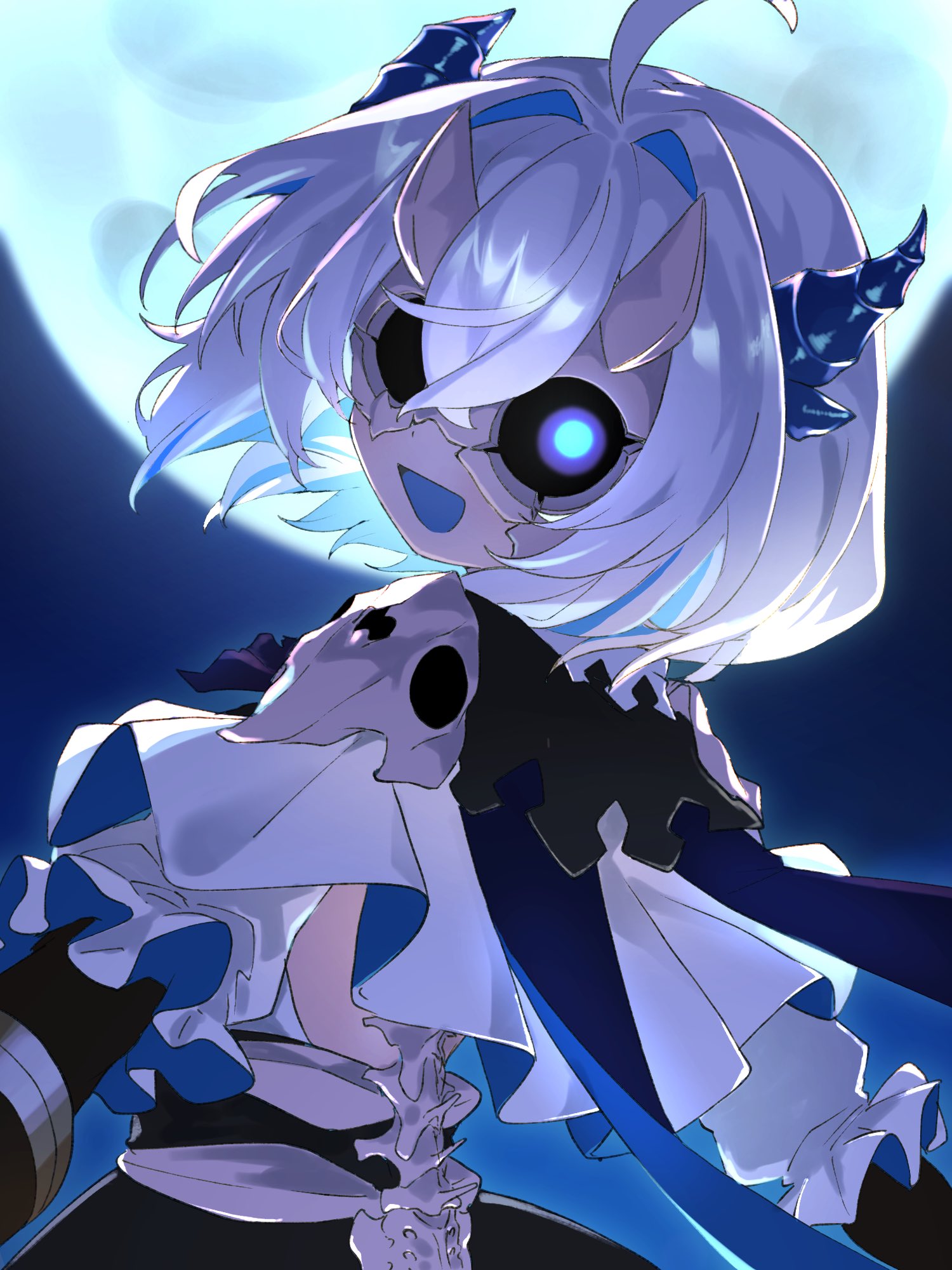 soranakidayo, original, commentary request, highres, 1girl, :d, ahoge, blue hair, blurry, blurry background, capelet, depth of field, from behind, full moon, glowing, glowing eye, hair intakes, horns, looking at viewer, looking back, moon, multicolored hair, night, open mouth, outdoors, puffy short sleeves, puffy sleeves, purple eyes, shirt, short sleeves, sky, smile, solo, spine, two-tone hair, white capelet, white hair, white shirt