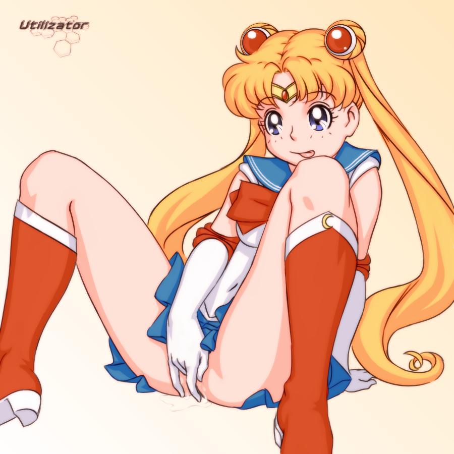 utilizator, sailor moon, tsukino usagi, bishoujo senshi sailor moon, jpeg artifacts, blonde hair, blue eyes, boots, fingering, masturbation, tongue