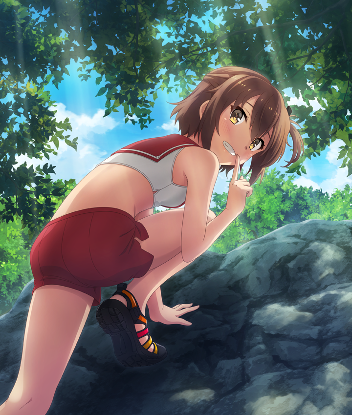 etou kanami, toji no miko, toji no miko: kizamishi issen no tomoshibi, game cg, official art, third-party source, 1girl, adapted costume, back, bikini, bikini shorts, black ribbon, black sandals, blue sky, blush, breasts, brown hair, climbing, cloud, dappled sunlight, day, dot nose, double-parted bangs, finger to mouth, foot out of frame, grin, hair ribbon, index finger raised, looking back, minoseki gakuin uniform, nature, one side up, outdoors, red sailor collar, red shorts, ribbon, rock, sailor collar, sandals, school uniform, short hair, shorts, shushing, sky, small breasts, smile, solo, sunlight, swimsuit, tree, uneven footing, white bikini, yellow eyes
