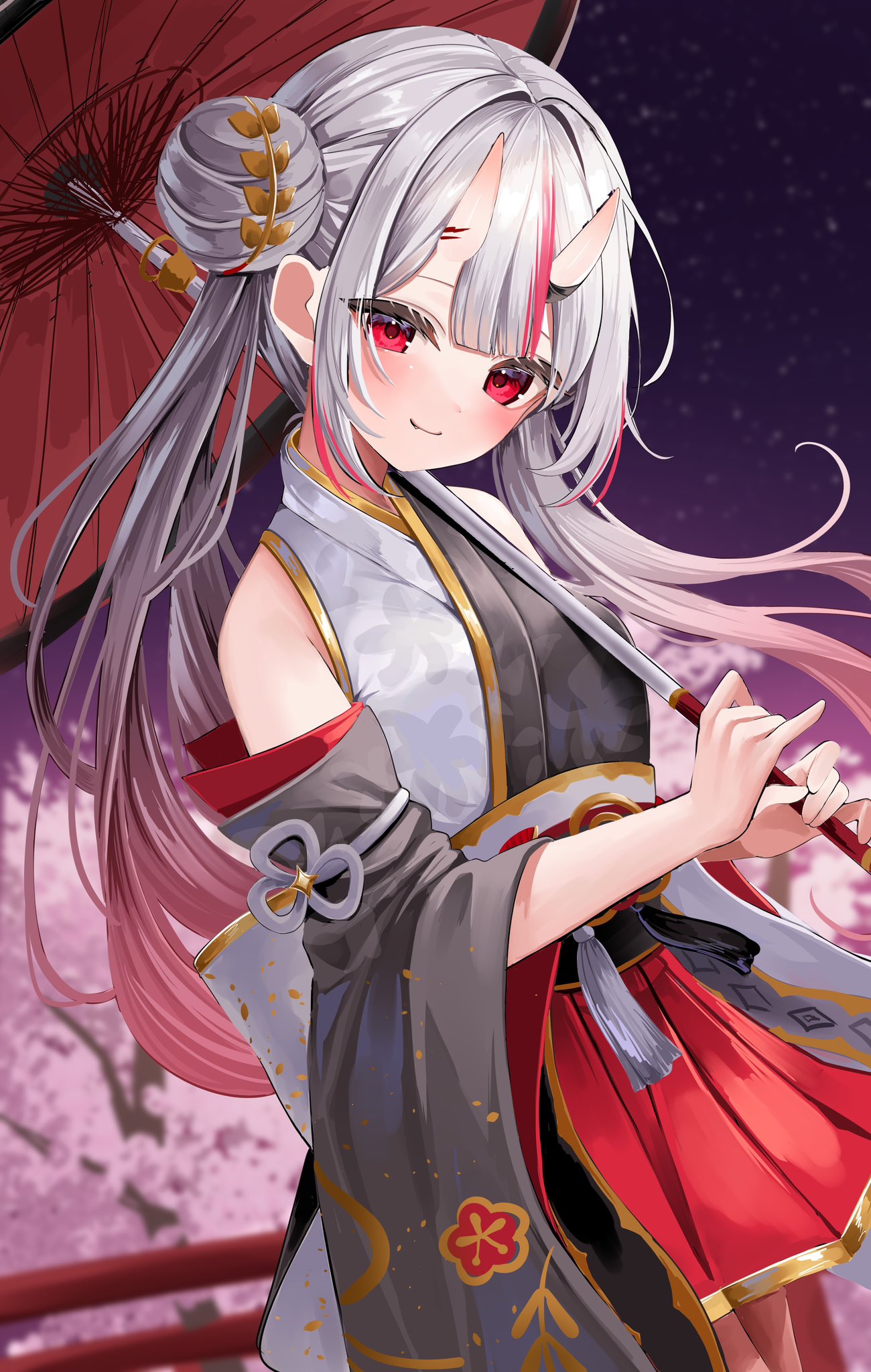 ohagetty, nakiri ayame, hololive, hashtag-only commentary, highres, 1girl, asymmetrical sleeves, black kimono, black sleeves, blurry, blurry background, center-flap bangs, cherry blossoms, closed mouth, detached sleeves, double bun, floral print sleeves, furisode sleeves, gold trim, grey hair, hair between horns, hair bun, hakama, hakama short skirt, hakama skirt, horns, japanese clothes, kimono, long hair, looking at viewer, mismatched sleeves, nakiri ayame (8th costume), night, official alternate costume, official alternate hairstyle, oil-paper umbrella, oni, outdoors, print kimono, red eyes, red hair, red hakama, red umbrella, skin-covered horns, skirt, sleeveless, sleeveless kimono, smile, solo, twintails, two-tone kimono, umbrella, virtual youtuber, white kimono, white sleeves, wide sleeves