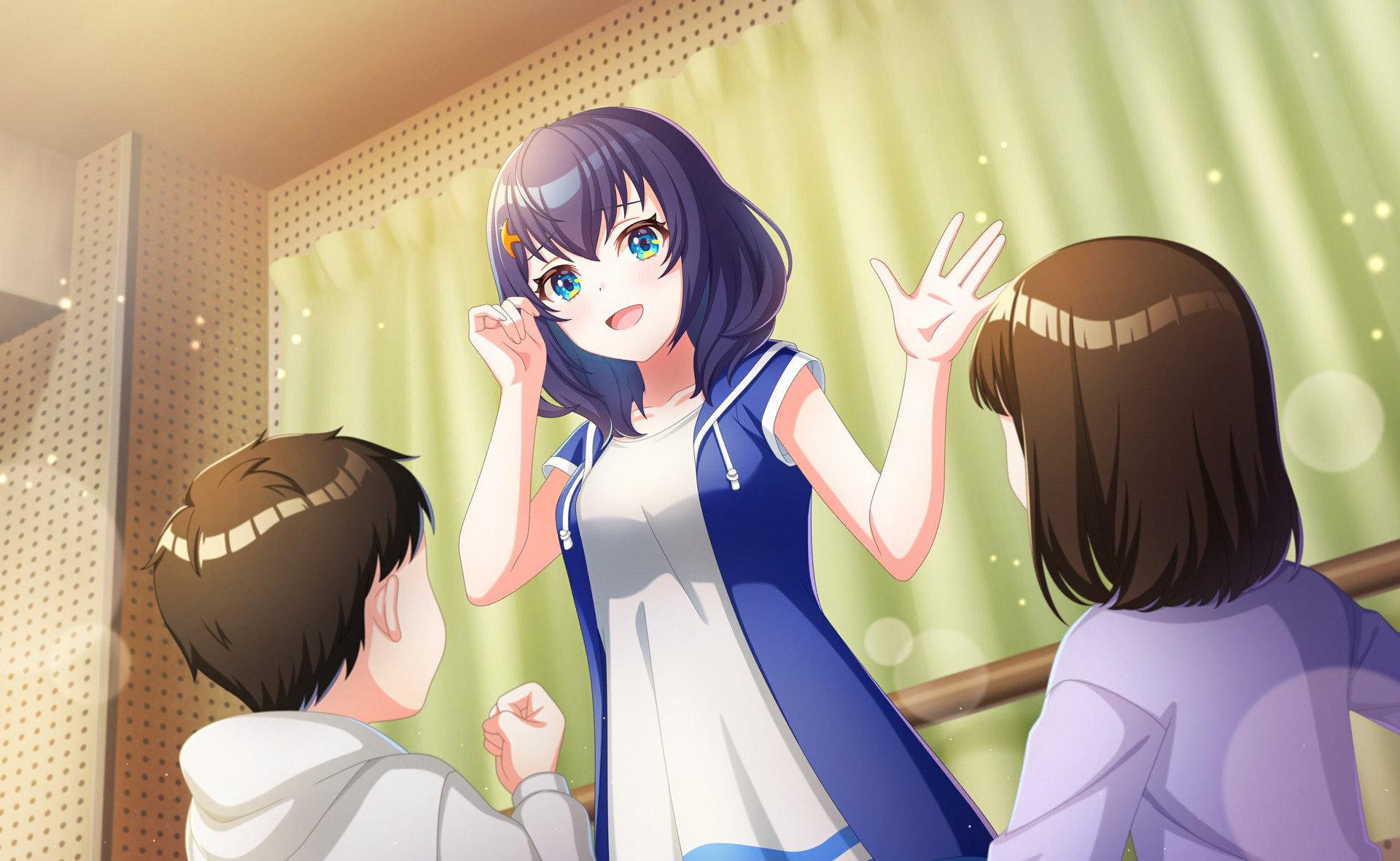 shizuka (world dai star), world dai star, commentary request, game cg, highres, official art, third-party source, 1boy, 2girls, :d, black hair, blue eyes, blurry, blurry background, blush, brown hair, collarbone, dress, green eyes, hair ornament, hood, hood down, hoodie, indoors, jacket, multiple girls, open mouth, short hair, short sleeves, smile, waving, white jacket