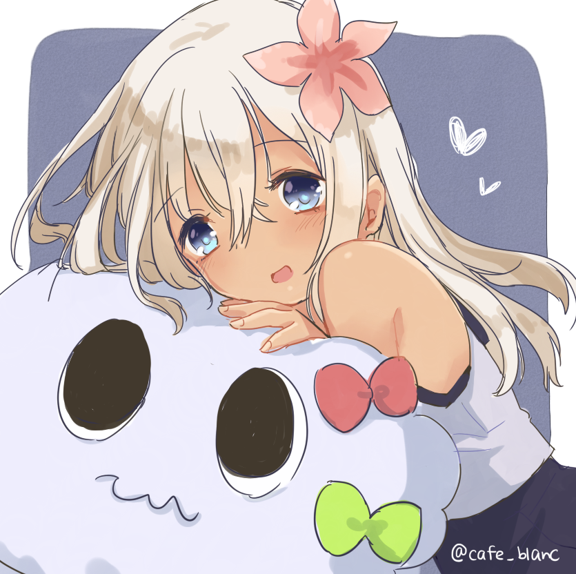 motohara moka, miss cloud, ro-500 (kancolle), kantai collection, commentary request, 1girl, blonde hair, blue background, blue eyes, blue one-piece swimsuit, blue sailor collar, blush, border, collared shirt, crop top, cropped shirt, crossed bangs, double-parted bangs, flower, hair between eyes, hair flower, hair ornament, heart, long hair, looking at viewer, one-hour drawing challenge, one-piece swimsuit, open mouth, outside border, sailor collar, school swimsuit, shirt, sidelocks, simple background, sleeveless, sleeveless shirt, solo, swimsuit, tan, twitter username, white border, white shirt