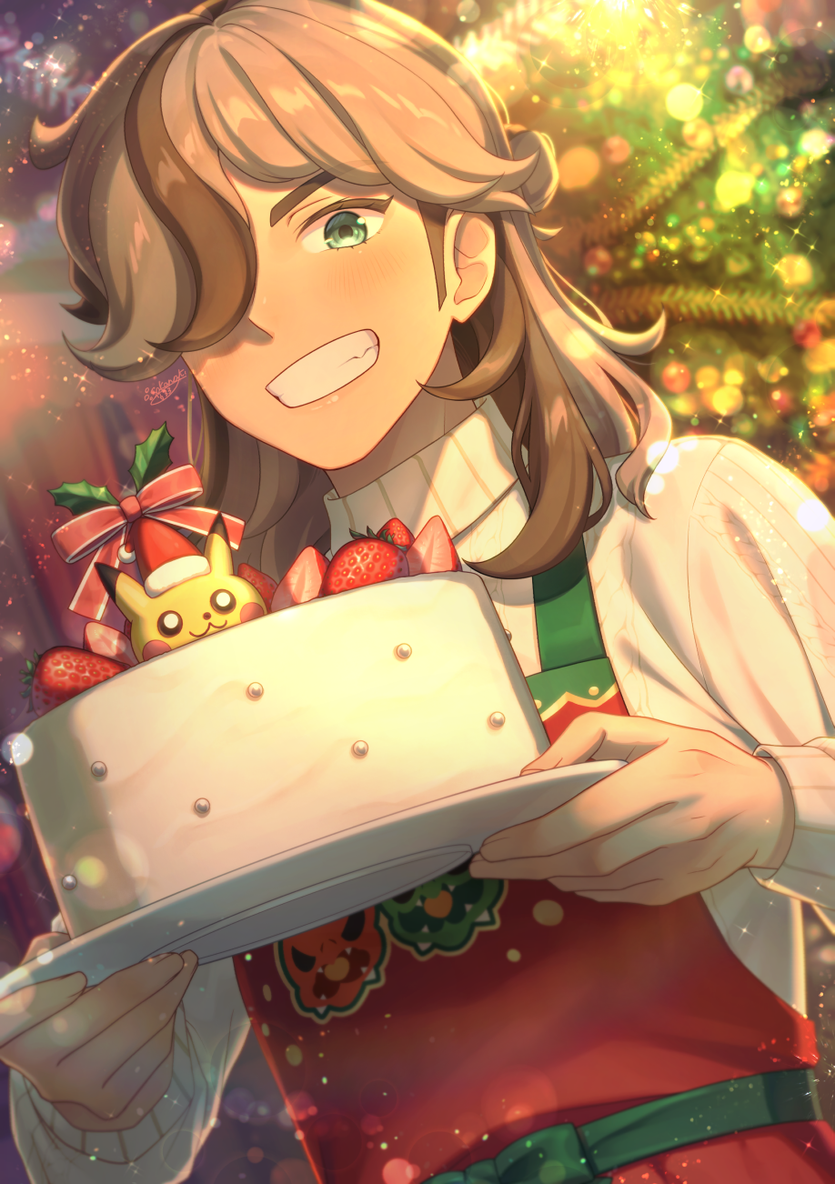 wakame1441, arven (holiday 2025) (pokemon), arven (pokemon), nintendo, pokemon, pokemon masters ex, commentary request, highres, 1boy, apron, brown hair, cake, character-themed food, christmas, christmas tree, dutch angle, food, fruit, hair over one eye, looking at viewer, male focus, official alternate costume, red apron, solo, sparkle, strawberry, sweater, white sweater