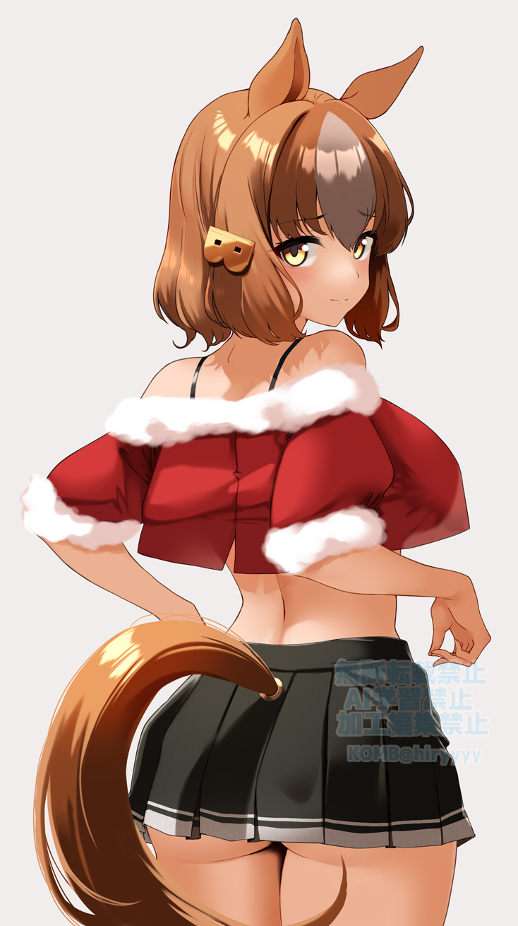 komb, belno light (umamusume), umamusume, umamusume: cinderella gray, commentary request, highres, 1girl, animal ears, ass, bare shoulders, black skirt, blush, bow, breasts, brown hair, closed mouth, cropped shirt, ear ribbon, from behind, hair ornament, horse ears, horse girl, horse tail, large breasts, letter hair ornament, looking at viewer, looking back, midriff, multicolored hair, off-shoulder shirt, off shoulder, pleated skirt, red shirt, shirt, short hair, skirt, tail, two-tone hair, white hair
