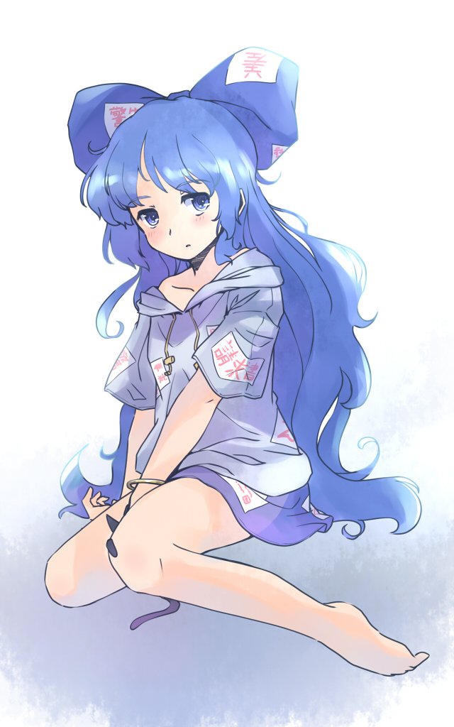 rangycrow, yorigami shion, touhou, commentary request, 1girl, barefoot, between legs, blue bow, blue eyes, blue hair, blue skirt, blush, bow, bracelet, collarbone, gold bracelet, grey hoodie, hair bow, hand between legs, hood, hoodie, jewelry, knees, long hair, one-hour drawing challenge, parted lips, see-through clothes, see-through skirt, short sleeves, sideways glance, single off shoulder, sitting, skirt, solo, very long hair, wariza, white background