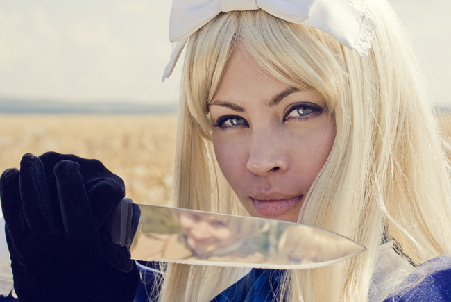 belarus (hetalia), russia (hetalia), ukraine (hetalia), axis powers hetalia, photo (medium), tagme, 2girls, belarus (hetalia) (cosplay), blonde hair, bow, brother and sister, cosplay, hair bow, hair ribbon, knife, multiple girls, reflection, ribbon, siblings, sisters