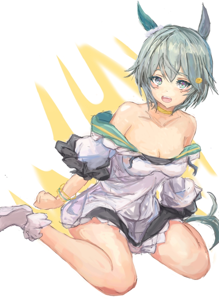 yanagi wakana, seiun sky (reeling in the big one) (umamusume), seiun sky (umamusume), umamusume, commentary request, 1girl, animal ears, bare shoulders, blue eyes, blush, bracelet, breasts, choker, cleavage, collarbone, dress, ear covers, flower, green sailor collar, grey hair, hair between eyes, hair flower, hair ornament, hairclip, horse ears, horse girl, horse tail, jewelry, looking at viewer, medium breasts, off-shoulder dress, off shoulder, open mouth, sailor collar, short hair, single ear cover, smile, solo, sunflower, sunflower hair ornament, tail, white dress, yellow choker