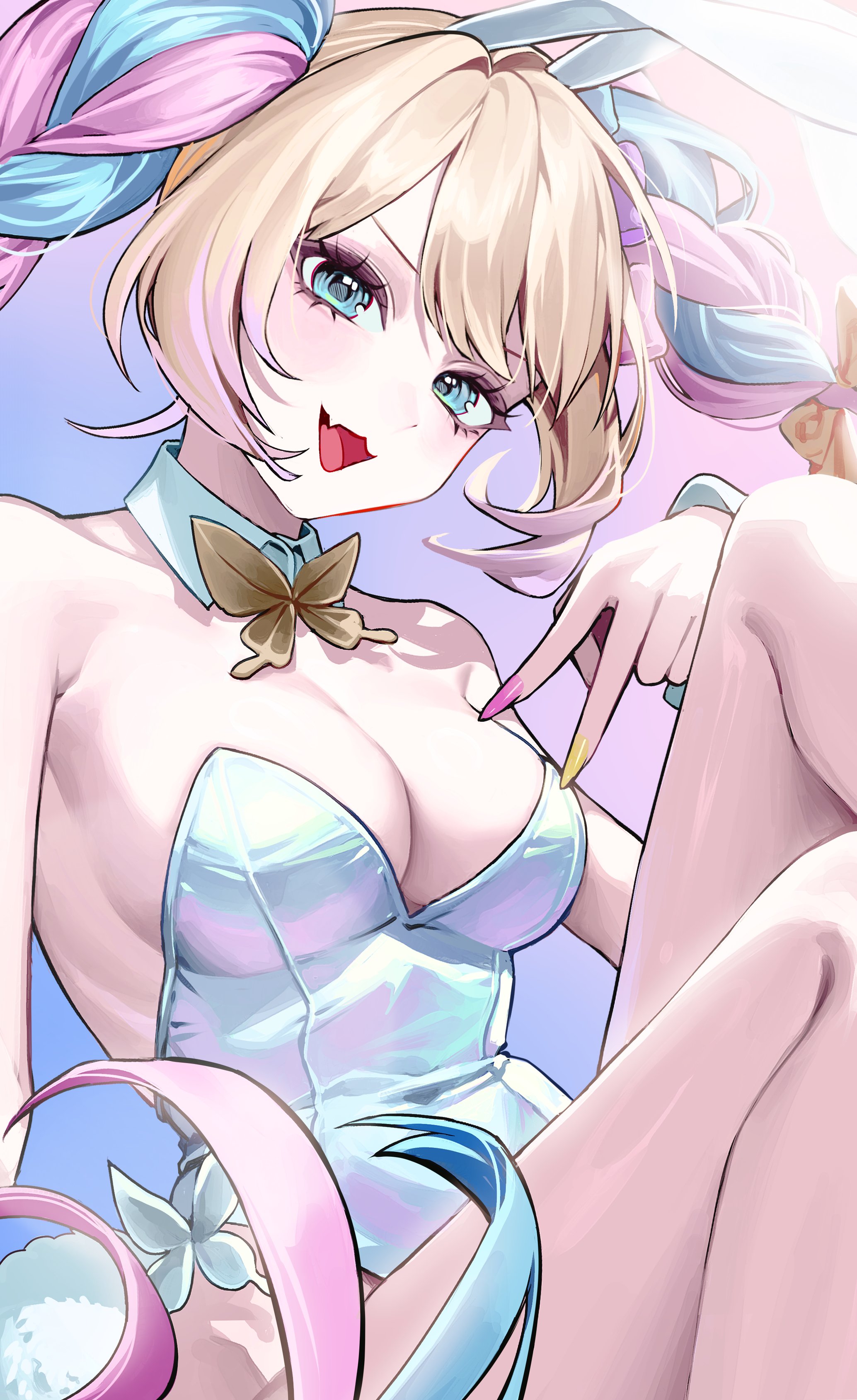 m psycho 83, chouzetsusaikawa tenshi-chan, chouzetsusaikawa tenshi-chan (playboy bunny), needy girl overdose, absurdres, commentary, highres, symbol-only commentary, 1girl, blonde hair, blue background, blue eyes, blue hair, braid, breasts, cleavage, covered navel, detached collar, fang, large breasts, leotard, long hair, looking at viewer, multicolored nails, open mouth, pink hair, skin fang, solo, strapless, strapless leotard, twin braids, v, white leotard
