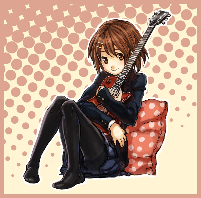 fukutarou (enji127), hirasawa yui, gibson, k-on!, 00s, 1girl, brown eyes, brown hair, electric guitar, feet, female focus, gibson les paul, guitar, hair ornament, hairclip, hug, hugging object, instrument, no shoes, pantyhose, pillow, school uniform, short hair, sitting, skirt, smile, solo