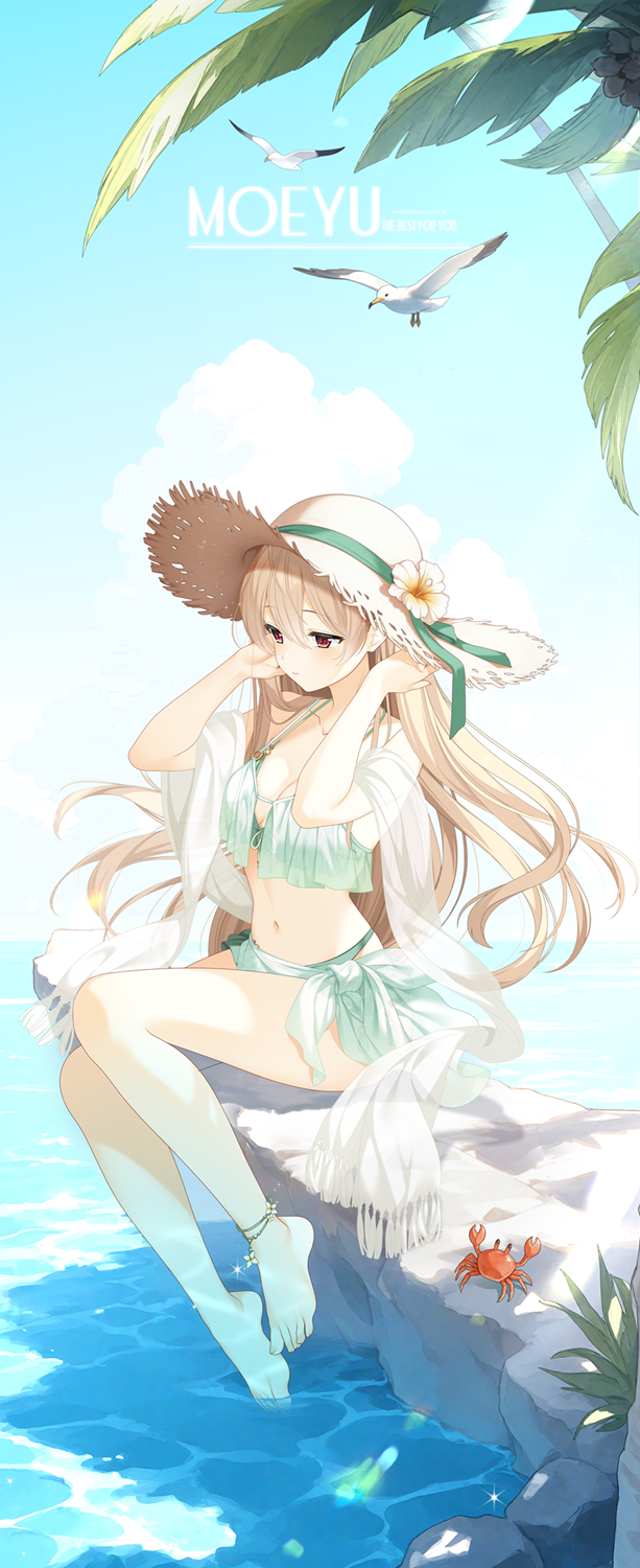 loading (verjuice), original, commentary request, highres, 1girl, animal, barefoot, bikini, bird, blue sky, breasts, brown hair, brown hat, cleavage, closed mouth, cloud, crab, day, flower, fringe trim, green bikini, hair between eyes, hands up, hat, hat flower, horizon, long hair, medium breasts, navel, ocean, outdoors, red eyes, seagull, shawl, sky, solo, straw hat, swimsuit, very long hair, water, white flower