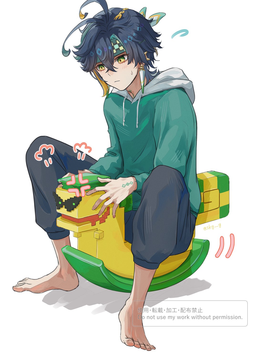 ajaw (genshin impact), kinich (genshin impact), genshin impact, commentary request, highres, 1boy, aqua shirt, barefoot, black hair, black pants, blonde hair, closed mouth, earrings, feet, green eyes, green hair, green headband, hair between eyes, headband, hood, hoodie, jewelry, long sleeves, male focus, multicolored hair, pants, shirt, short hair, skg g, solo, toes, white hoodie