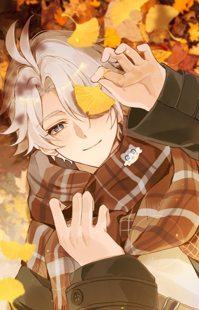 los-sin, phainon (honkai: star rail), phainon (vigethos) (honkai: star rail), honkai: star rail, honkai (series), 1boy, alternate costume, antenna hair, autumn, autumn leaves, black coat, blue eyes, brown scarf, closed mouth, coat, ginkgo leaf, hair between eyes, hands up, holding, leaf, long sleeves, looking at viewer, lying, male focus, on back, one eye covered, outdoors, plaid clothes, plaid scarf, scarf, shadow, shirt, short hair, smile, solo, upper body, white hair, white shirt, wide sleeves, yellow pupils