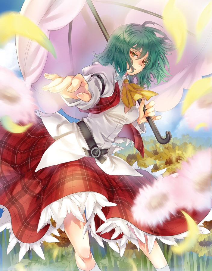 komeo, tenkuu sphere, kazami yuuka, touhou, bad id, bad pixiv id, 1girl, arm garter, ascot, belt, blurry, breasts, depth of field, female focus, field, flower, flower field, foreshortening, green hair, large breasts, parasol, petals, plaid clothes, plaid skirt, plaid vest, red eyes, short hair, skirt, skirt set, solo, sunflower, sunflower field, umbrella, vest, wind