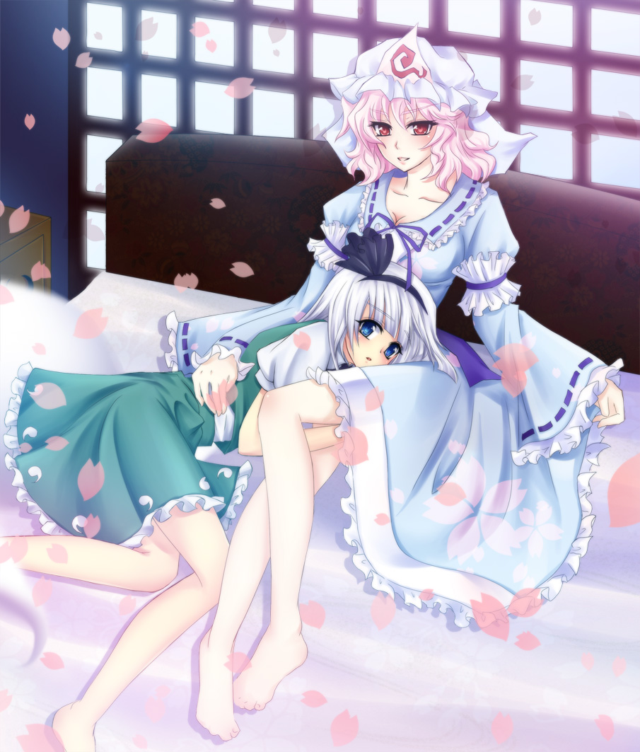 asm, konpaku youmu, saigyouji yuyuko, touhou, silver hair, bad id, bad pixiv id, 2girls, barefoot, blue eyes, feet, female focus, hair ribbon, hat, japanese clothes, lying, multiple girls, petals, pink eyes, pink hair, ribbon, short hair, yuri