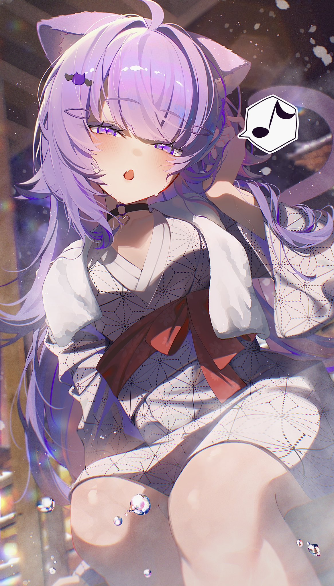 yusha (lv1 yusha 522), nekomata okayu, hololive, highres, alternate costume, animal ears, black choker, cat ears, cat girl, choker, japanese clothes, kimono, long hair, looking at viewer, musical note, o-ring, o-ring choker, open mouth, purple eyes, purple hair, solo, spoken musical note, very long hair, virtual youtuber, white kimono
