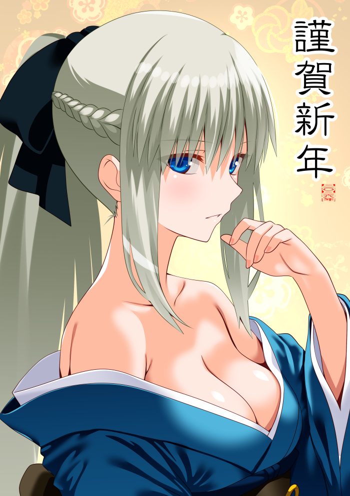 engo (aquawatery), morgan le fay (fate), fate/grand order, fate (series), translation request, 1girl, black bow, blue eyes, blue kimono, blush, bow, braid, breasts, cleavage, grey hair, hair bow, japanese clothes, kimono, large breasts, long hair, long sleeves, looking at viewer, off shoulder, ponytail, sidelocks, solo, very long hair, wide sleeves