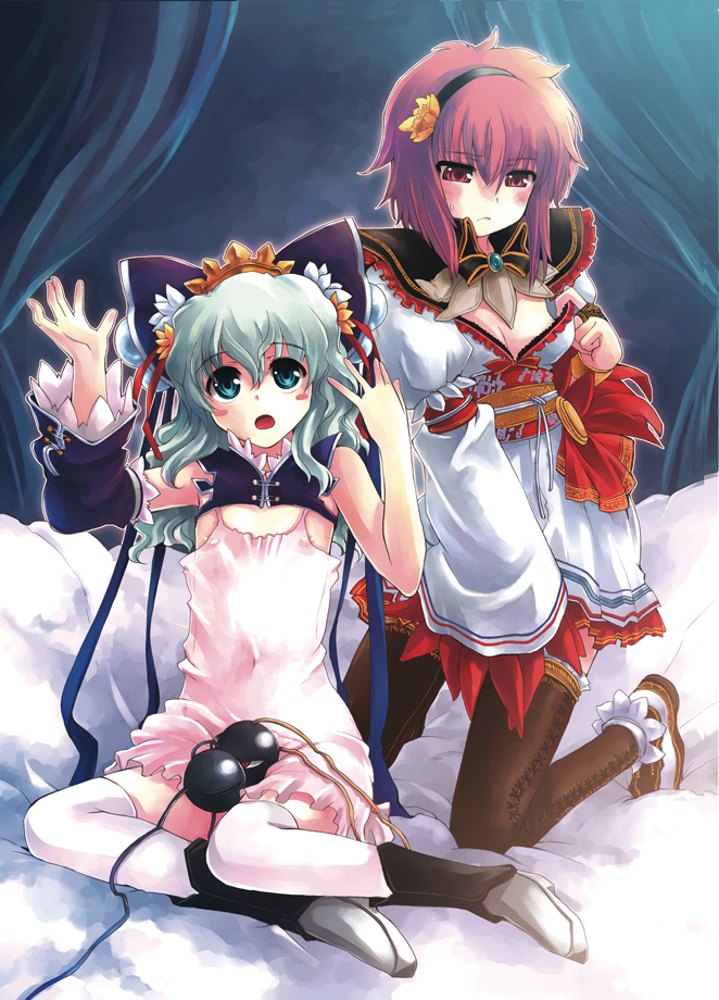 taryun, da qiao (sangokushi taisen), komeiji koishi, komeiji satori, xiao qiao (sangokushi taisen), sangokushi taisen, touhou, commentary request, 2girls, blue eyes, cosplay, da qiao (sangokushi taisen) (cosplay), green hair, hairband, multiple girls, purple eyes, purple hair, short hair, siblings, sisters, thighhighs, xiao qiao (sangokushi taisen) (cosplay)