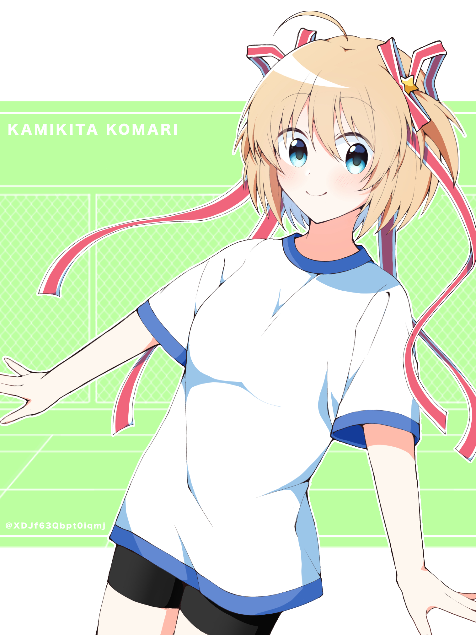 xdjf63qbpt0iqmj, kamikita komari, little busters!, commentary request, highres, 1girl, a-pose, ahoge, alternate costume, black shorts, blonde hair, blue eyes, blush, character name, closed mouth, cowboy shot, dutch angle, eyes visible through hair, green background, gym shirt, gym shorts, gym uniform, hair between eyes, hair ornament, hair ribbon, happy, letterboxed, long ribbon, outline, red ribbon, ribbon, shirt, short hair, short sleeves, shorts, simple background, smile, solo, split mouth, star (symbol), star hair ornament, tareme, two side up, white outline, white shirt