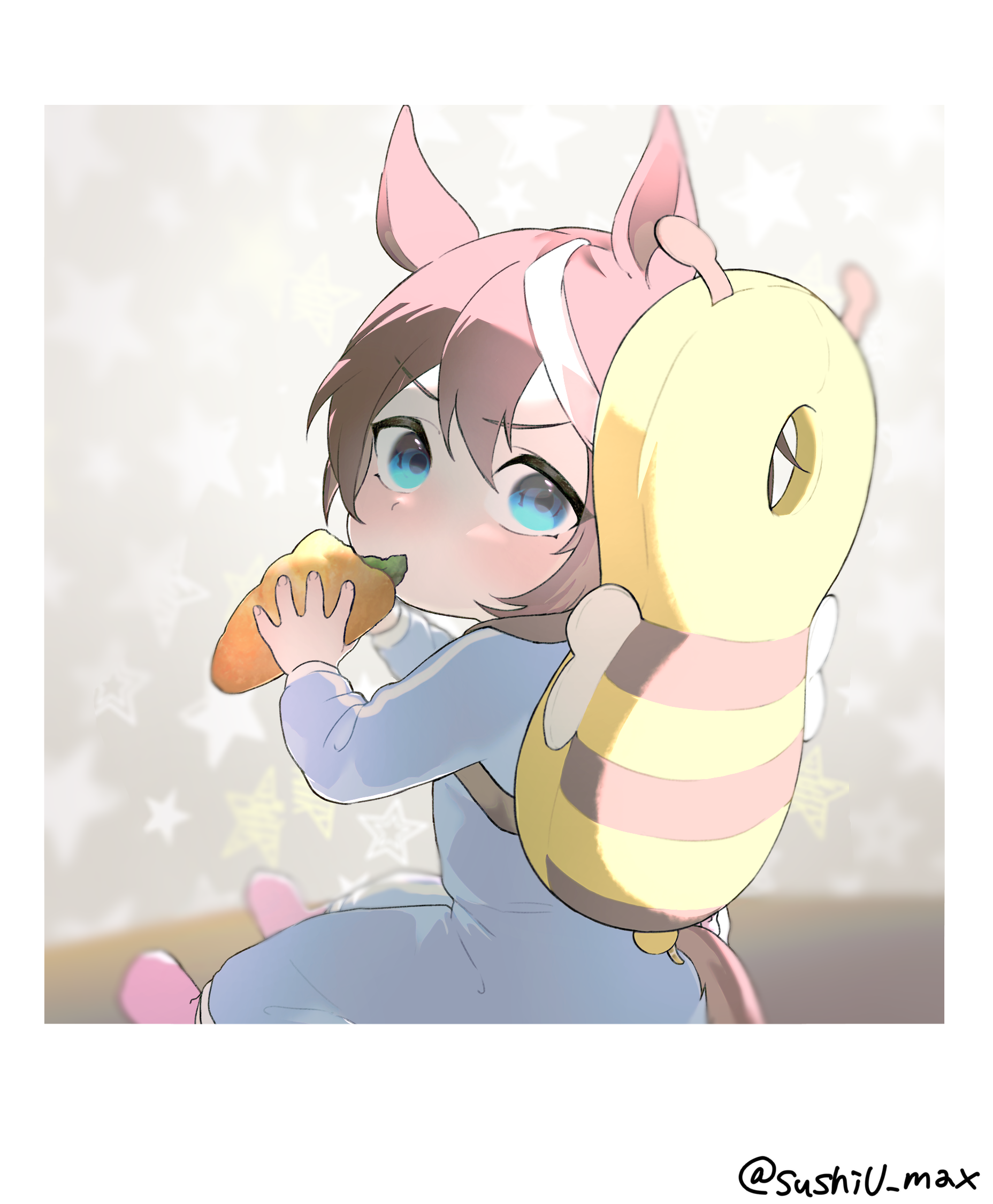 kadokura (sushiu max), tokai teio (umamusume), umamusume, commentary request, highres, object request, 1girl, aged down, animal ears, backpack, bag, biting stuffed toy, blue eyes, blue jumpsuit, blurry, blurry background, border, brown hair, from behind, frown, full body, hair between eyes, holding, holding stuffed toy, horse ears, horse girl, horse tail, jumpsuit, long sleeves, looking back, multicolored hair, on floor, pink socks, polaroid photo, short hair, shoulder strap, sidelighting, sideways glance, sitting, socks, solo, star (symbol), streaked hair, stuffed animal, stuffed carrot, stuffed toy, tail, toddler, twitter username, white border