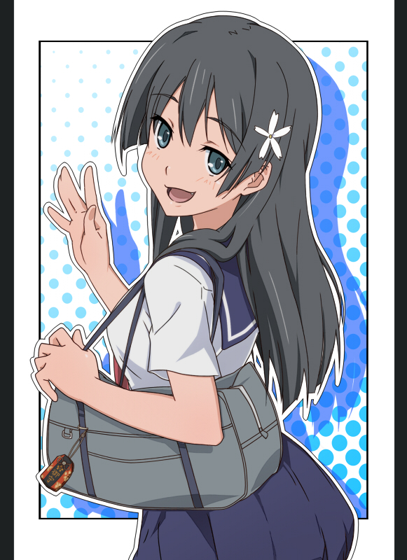 ashita kara ganbaro, saten ruiko, toaru kagaku no railgun, toaru majutsu no index, 00s, 1girl, bag, black hair, blue eyes, blush, fang, female focus, flower, hair flower, hair ornament, halftone, halftone background, school uniform, serafuku, solo, waving, white background