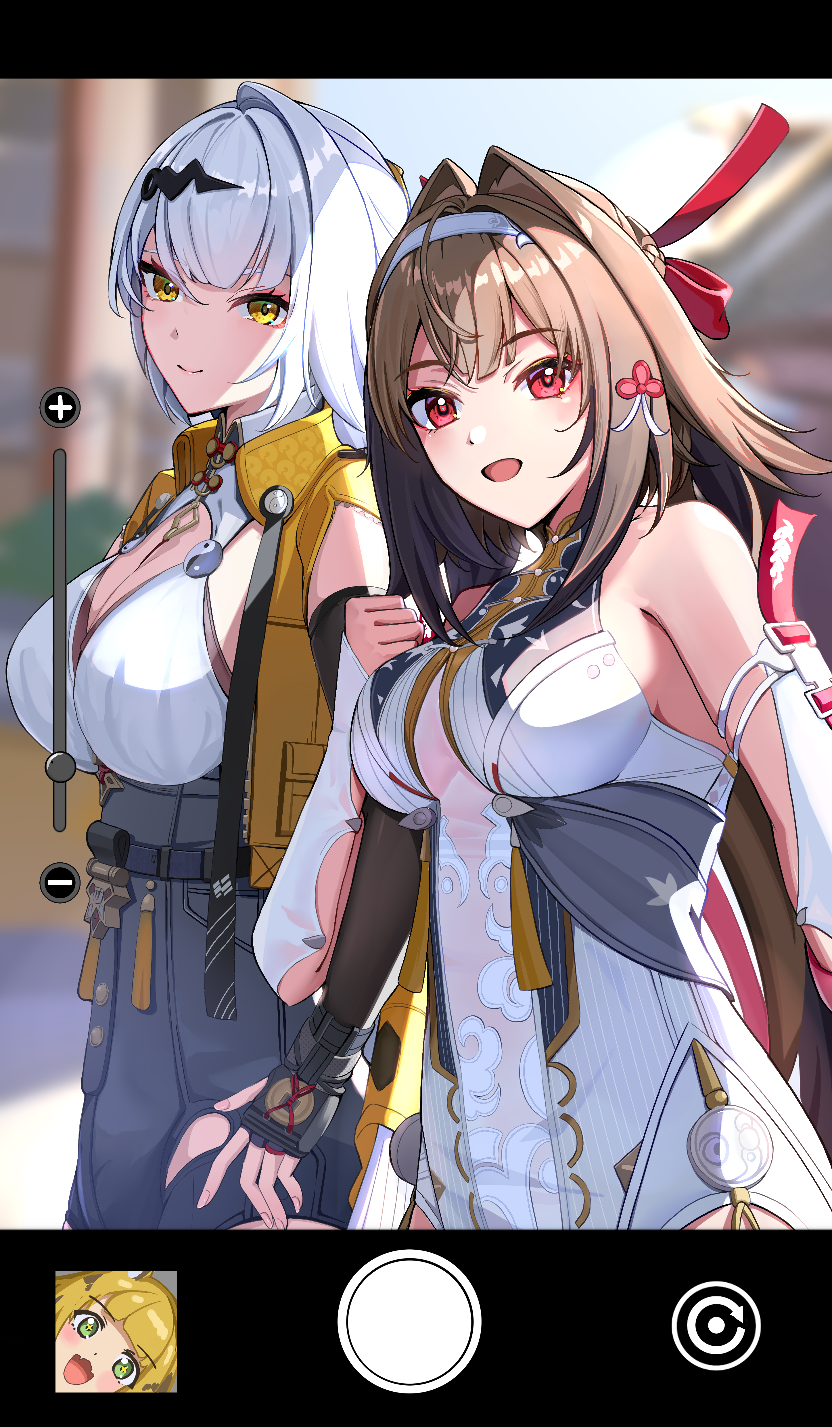 310setsu, ju fufu, ye shunguang, yixuan (zenless zone zero), zenless zone zero, absurdres, commentary request, highres, + +, 2girls, bare shoulders, black gloves, black shorts, blonde hair, breasts, brown hair, cleavage, closed mouth, dress, fake phone screenshot, fake screenshot, fingerless gloves, gloves, green eyes, hair between eyes, hair intakes, hair ornament, hairband, high-waist shorts, large breasts, locked arms, long hair, medium breasts, multiple girls, open mouth, red eyes, shorts, sleeveless, sleeveless dress, smile, very long hair, white dress, white hair, white hairband, yellow eyes