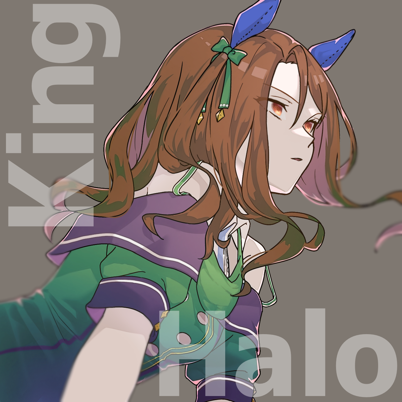 kadokura (sushiu max), king halo (king of emeralds) (umamusume), king halo (umamusume), umamusume, commentary request, highres, 1girl, animal ears, bow, brown hair, buttons, character name, double-breasted, dress, ear bow, ear covers, from side, green bow, green dress, grey background, horse ears, horse girl, leaning forward, looking ahead, medium hair, off-shoulder dress, off shoulder, one side up, orange eyes, parted lips, short sleeves, side part, simple background, solo, upper body