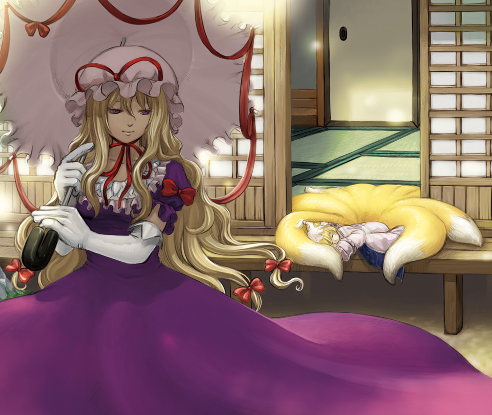 iwasumi tatsuhiko, yakumo ran, yakumo yukari, touhou, 2girls, blonde hair, elbow gloves, female focus, fox tail, gloves, hat, long hair, multiple girls, multiple tails, purple eyes, short hair, tail, umbrella