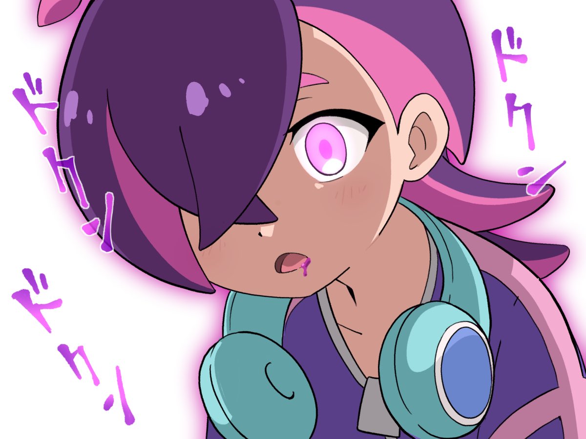 hitsugi mc, dot (pokemon), nintendo, pokemon, pokemon (anime), pokemon horizons, commentary request, translation request, 1girl, :o, alternate eye color, crossed bangs, food in mouth, glowing, hair over one eye, headphones, jacket, light blush, long hair, looking down, mind control, multicolored hair, open mouth, purple eyes, purple hair, purple jacket, solo, tongue, two-tone hair, upper body, white background, zipper pull tab