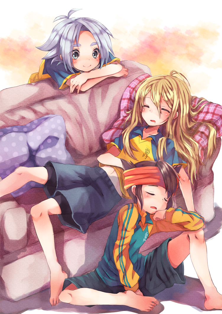 miya (tsumazukanai), afuro terumi, endou mamoru, fubuki shirou, inazuma eleven, inazuma eleven (series), bad id, bad pixiv id, 3boys, barefoot, blush, closed eyes, clothes writing, feet, goalkeeper, long hair, male focus, multiple boys, raimon, raimon soccer uniform, sleeping, smile, soccer uniform, sportswear