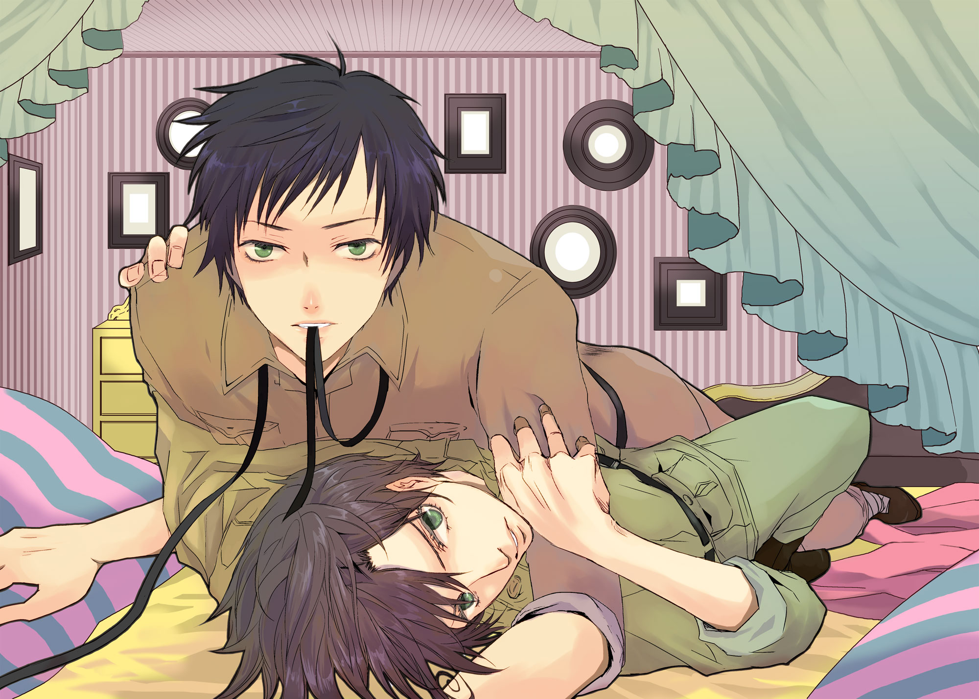 southern italy (hetalia), spain (hetalia), axis powers hetalia, highres, 2boys, ahoge, bed, black hair, brown hair, green eyes, looking at viewer, lying, male focus, multiple boys