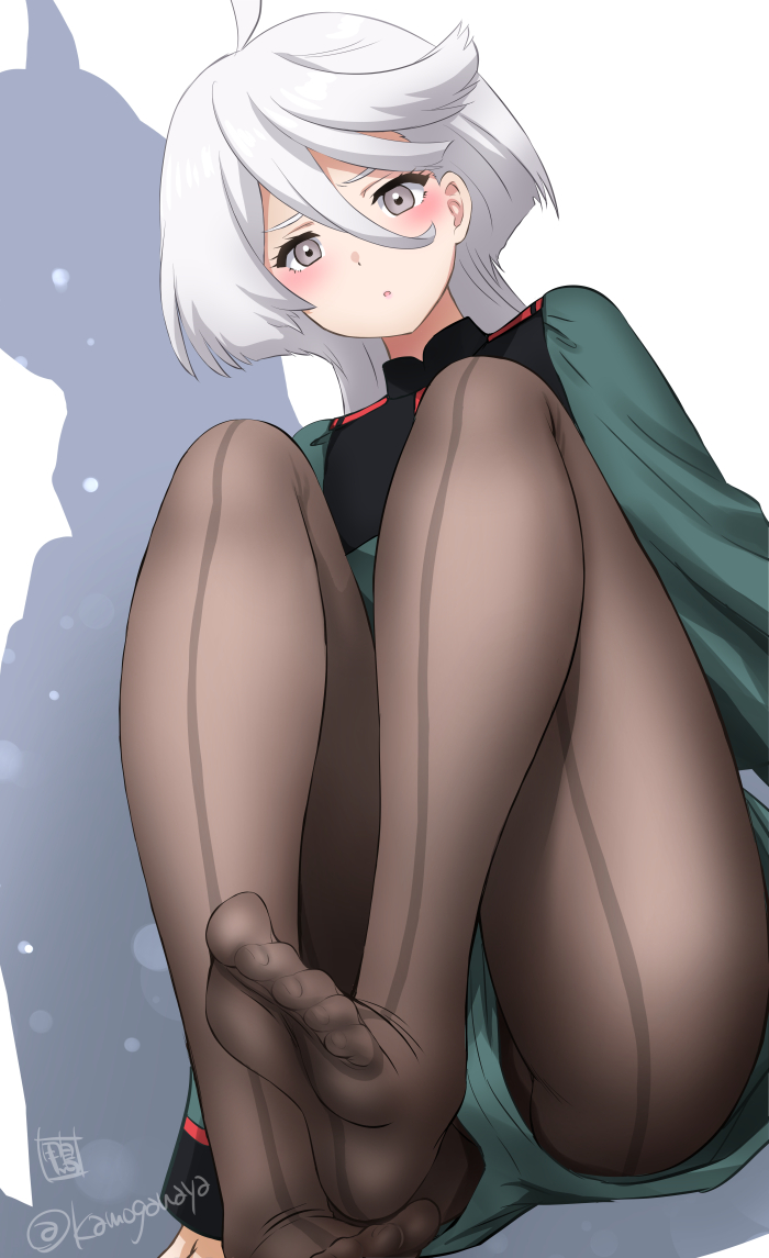 kamogawa tanuki, miorine rembran, gundam, gundam suisei no majo, commentary request, 1girl, ahoge, ass, black pantyhose, blush, feet, green shorts, grey eyes, long hair, looking at viewer, open mouth, pantyhose, shorts, simple background, solo, white background, white hair