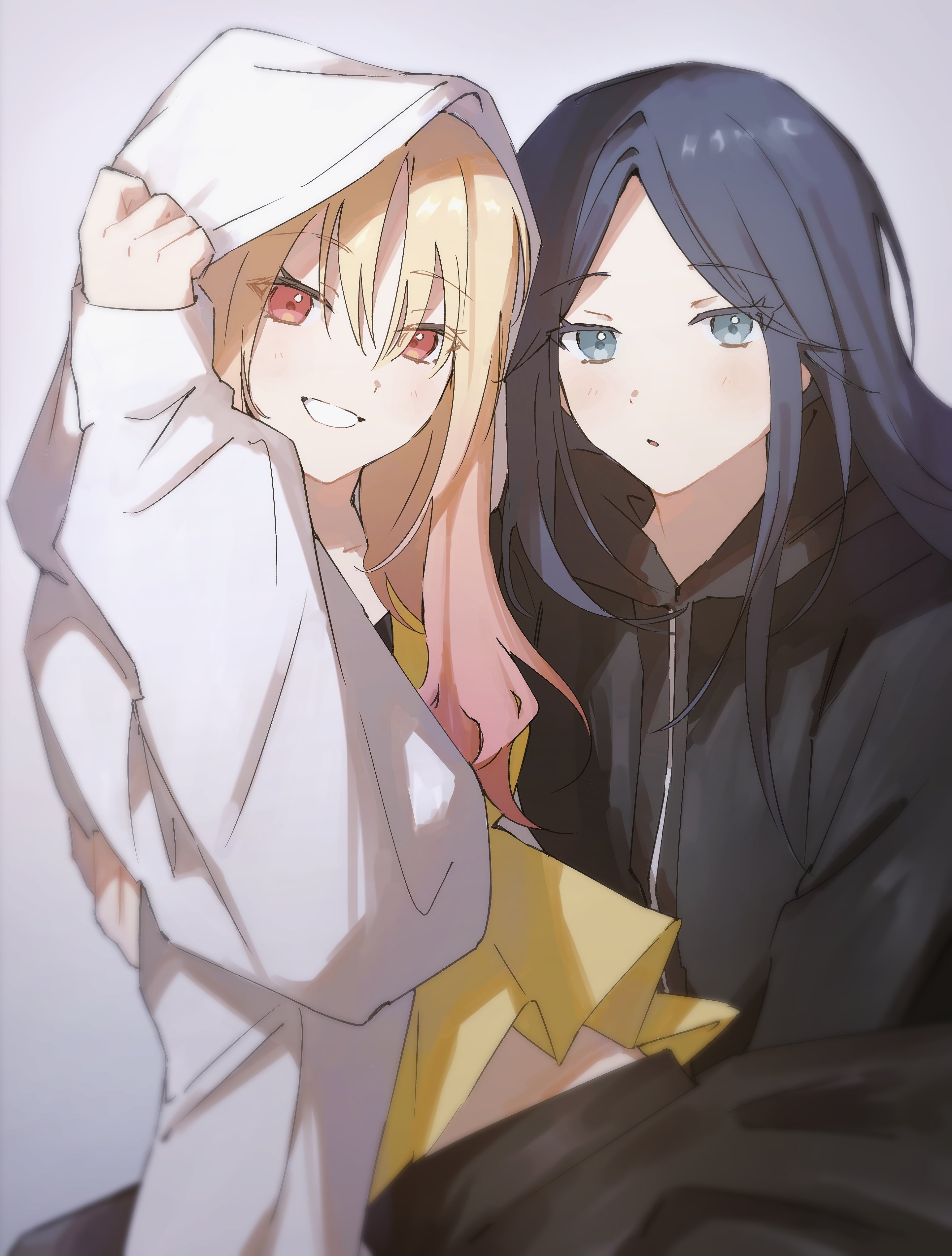 pann (1202zzzx00), hoshino ichika (project sekai), tenma saki, project sekai, absurdres, commentary request, highres, 2girls, black hair, black hoodie, blonde hair, gradient hair, grey background, grey eyes, grin, hood, hood up, hoodie, long hair, multicolored hair, multiple girls, parted lips, pink eyes, pink hair, shirt, sitting, sitting on lap, sitting on person, smile, white hoodie, yellow shirt, yuri