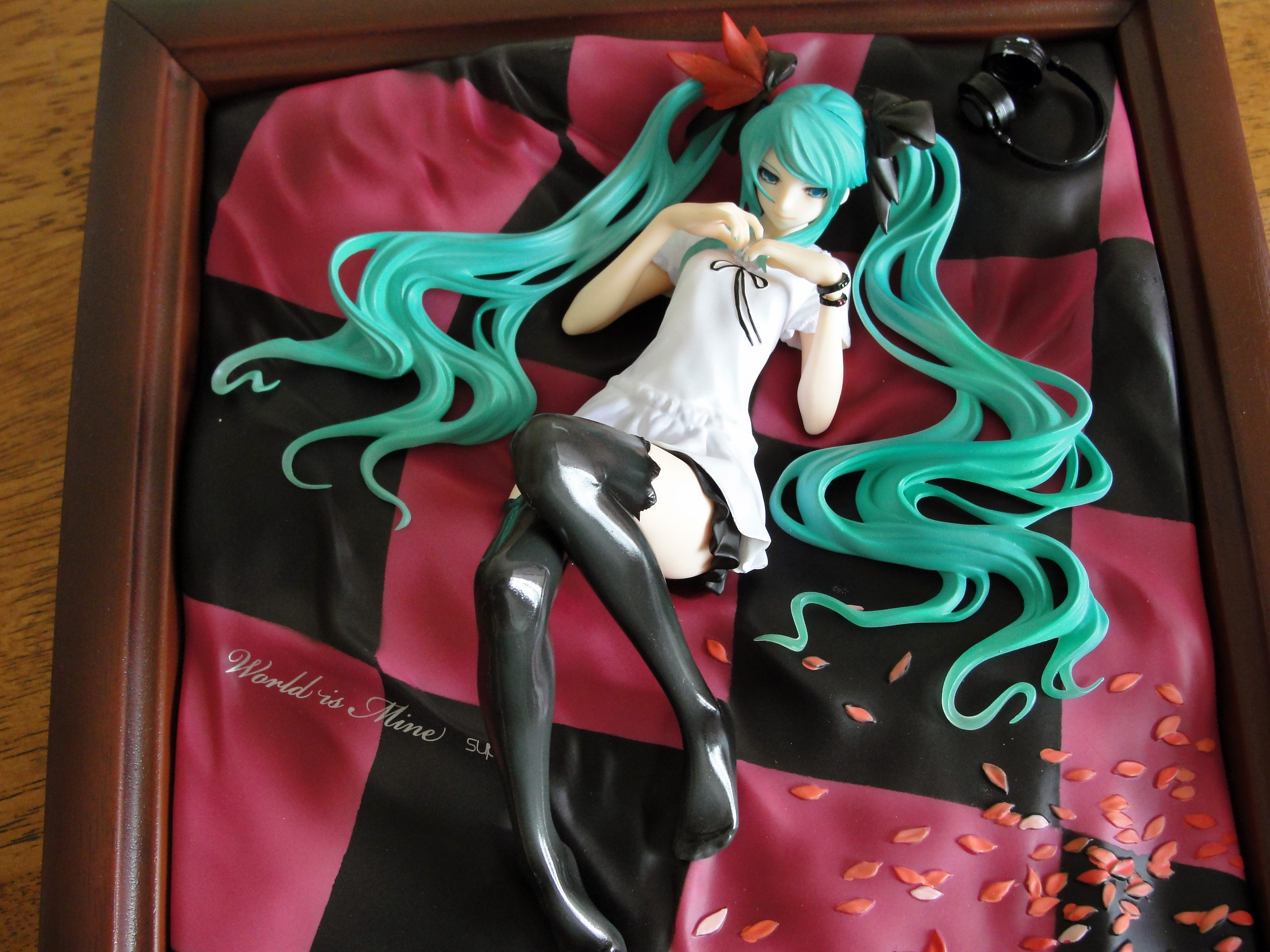 hatsune miku, vocaloid, absurdres, highres, figure, green hair, long hair