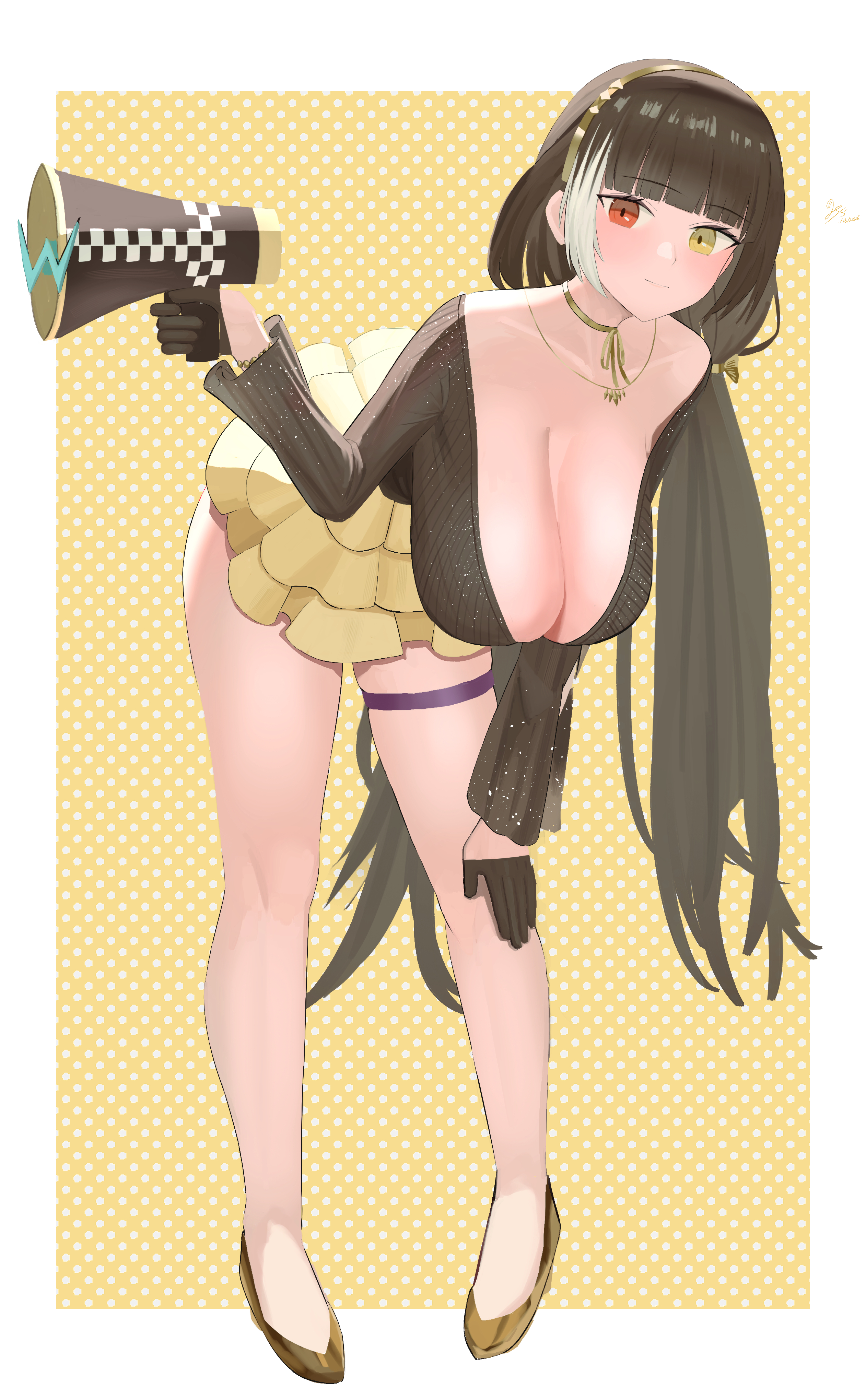 koucha kouden, ro635 (enforcer of the law) (girls' frontline), ro635 (girls' frontline), robella (girls' frontline 2), girls' frontline, girls' frontline 2: exilium, absurdres, commentary request, highres, 1girl, bent over, black gloves, black hair, black shirt, breasts, dotted background, full body, gloves, gold shoes, half gloves, heterochromia, high heels, holding, holding megaphone, large breasts, layered skirt, long hair, long sleeves, looking at viewer, megaphone, multicolored hair, official alternate costume, pleated skirt, plunging neckline, red eyes, shirt, shoes, skirt, smile, streaked hair, thigh strap, thighs, twintails, two-tone hair, white hair, yellow background, yellow eyes, yellow skirt