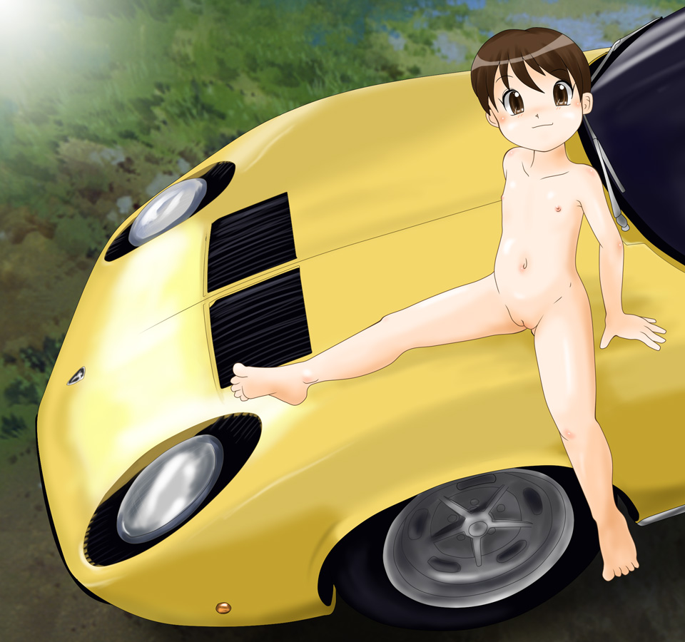 sonnano ari, hayasaka miura, ascii media works, lamborghini, yotsubato!, 1girl, barefoot, blush, car, cleft of venus, dirt, feet, female focus, flat chest, grass, lamborghini miura, loli, motor vehicle, nature, nipples, nude, outdoors, pussy, smile, solo, spread legs, toes, zenra