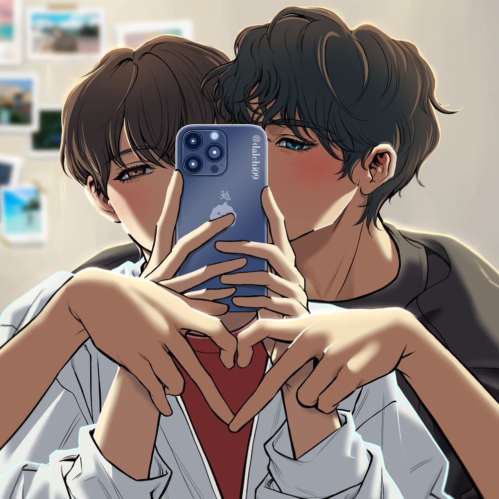 dalchi09, kim dokja, yoo joonghyuk, omniscient reader's viewpoint, commentary, symbol-only commentary, 2boys, alternate costume, backlighting, black hair, black shirt, blurry, blurry background, blush, brown eyes, brown hair, green eyes, hands up, heart, heart hands, holding, holding phone, looking at viewer, male focus, multiple boys, one eye covered, phone, red shirt, shirt, short hair, taking picture, upper body, white shirt, yaoi