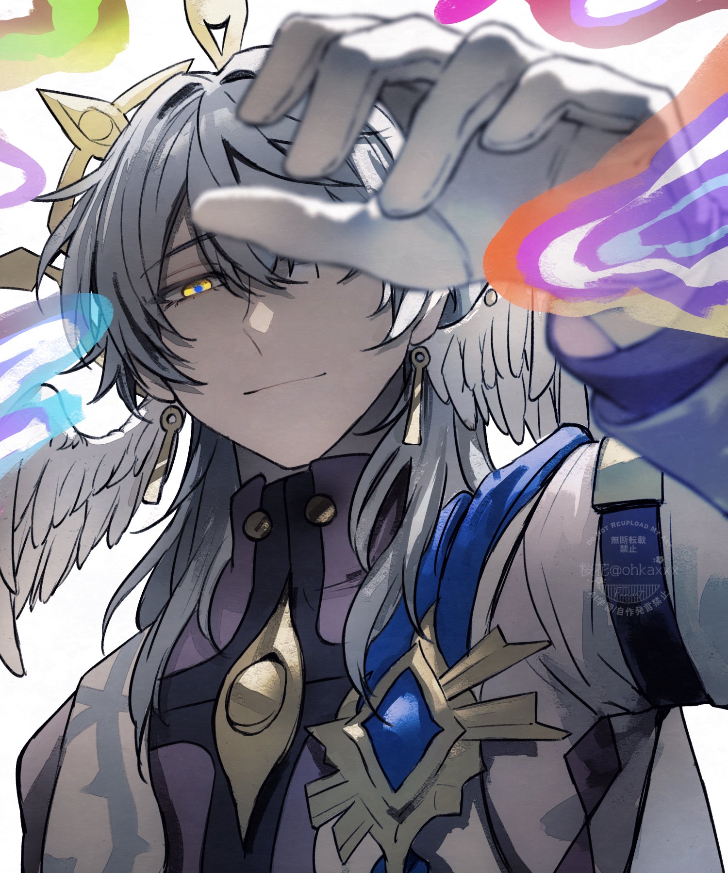 ouka (stan), sunday (honkai: star rail), sunday (sacerdos' relived ordeal) (honkai: star rail), honkai: star rail, honkai (series), commentary request, highres, 1boy, badge, blue hair, earrings, gloves, halo, halo behind head, head wings, jacket, jewelry, light smile, medium hair, official alternate costume, piercing, ribbon, strap, thorn print, turtleneck, wings, yellow eyes