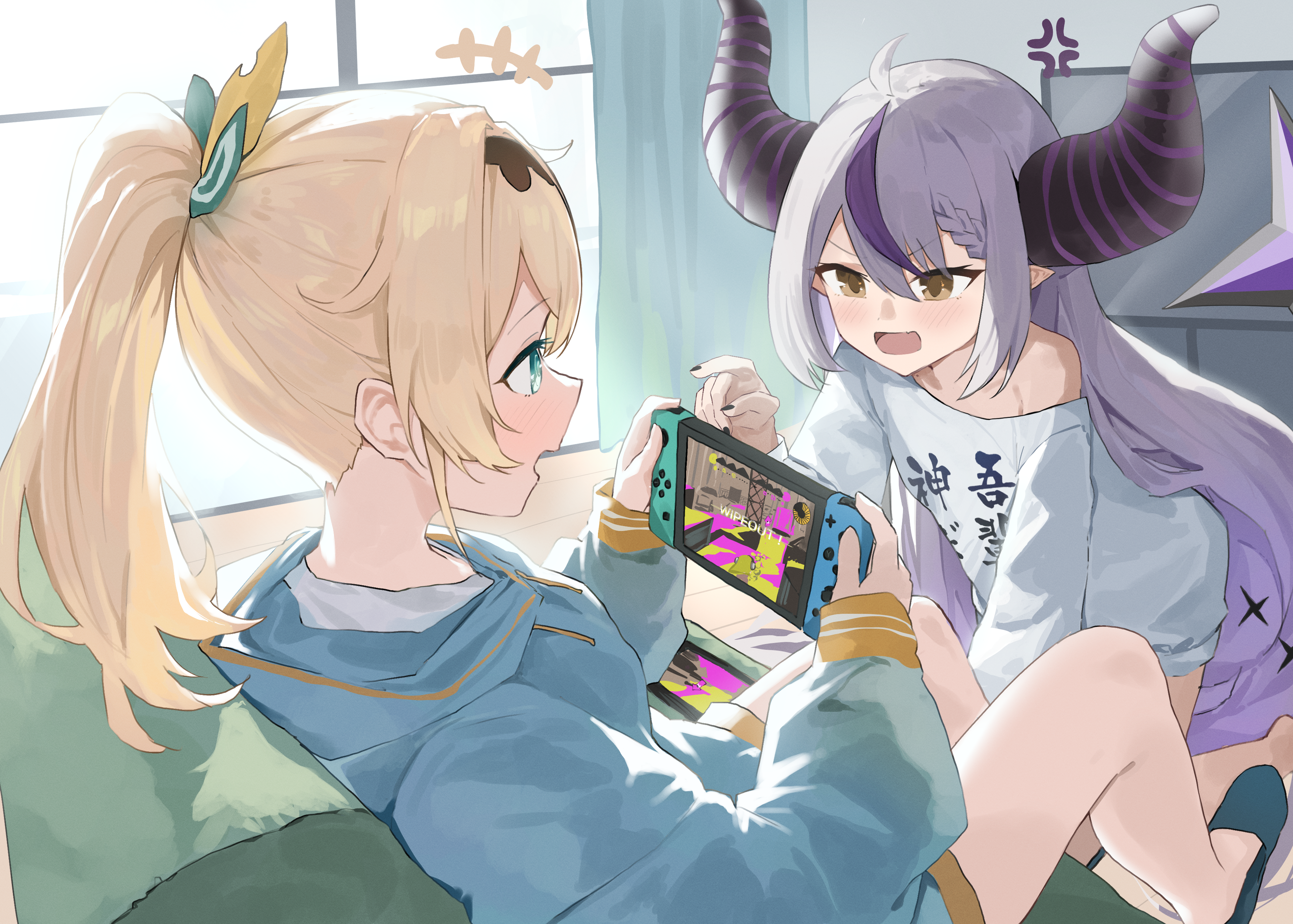 evening rabbit, kazama iroha, la+ darknesss, hololive, nintendo, splatoon (series), absurdres, commentary, english commentary, highres, 2girls, ahoge, alternate costume, anger vein, angry, black hairband, black horns, blonde hair, blue eyes, blush, bow, braid, braided bangs, brown eyes, clothes writing, demon horns, double-parted bangs, grey hair, hair bow, hairband, handheld game console, holding, holding handheld game console, horns, huge horns, indoors, long hair, long sleeves, multicolored bow, multiple girls, nintendo switch, no pants, oversized clothes, playing games, pointy ears, ponytail, purple streaks, single hair streak, slippers, striped horns, v-shaped eyebrows, very long hair, virtual youtuber