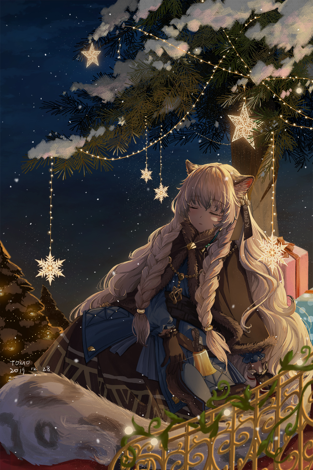 tomonyannyan, pramanix (arknights), pramanix (caster's frost) (arknights), arknights, commentary, english commentary, highres, 1girl, animal ear fluff, artist name, bell, black capelet, black gloves, blue dress, box, braid, capelet, christmas, christmas lights, christmas ornaments, christmas tree, closed eyes, cloud, dated, dress, fur-trimmed capelet, fur trim, gift, gift box, gloves, grey hair, jewelry, long hair, necklace, night, official alternate costume, outdoors, parted lips, sitting, sky, sled, sleeping, snow, snow leopard ears, snow leopard girl, snow leopard tail, solo, star (sky), starry sky, tendril, twin braids, very long hair, wavy hair