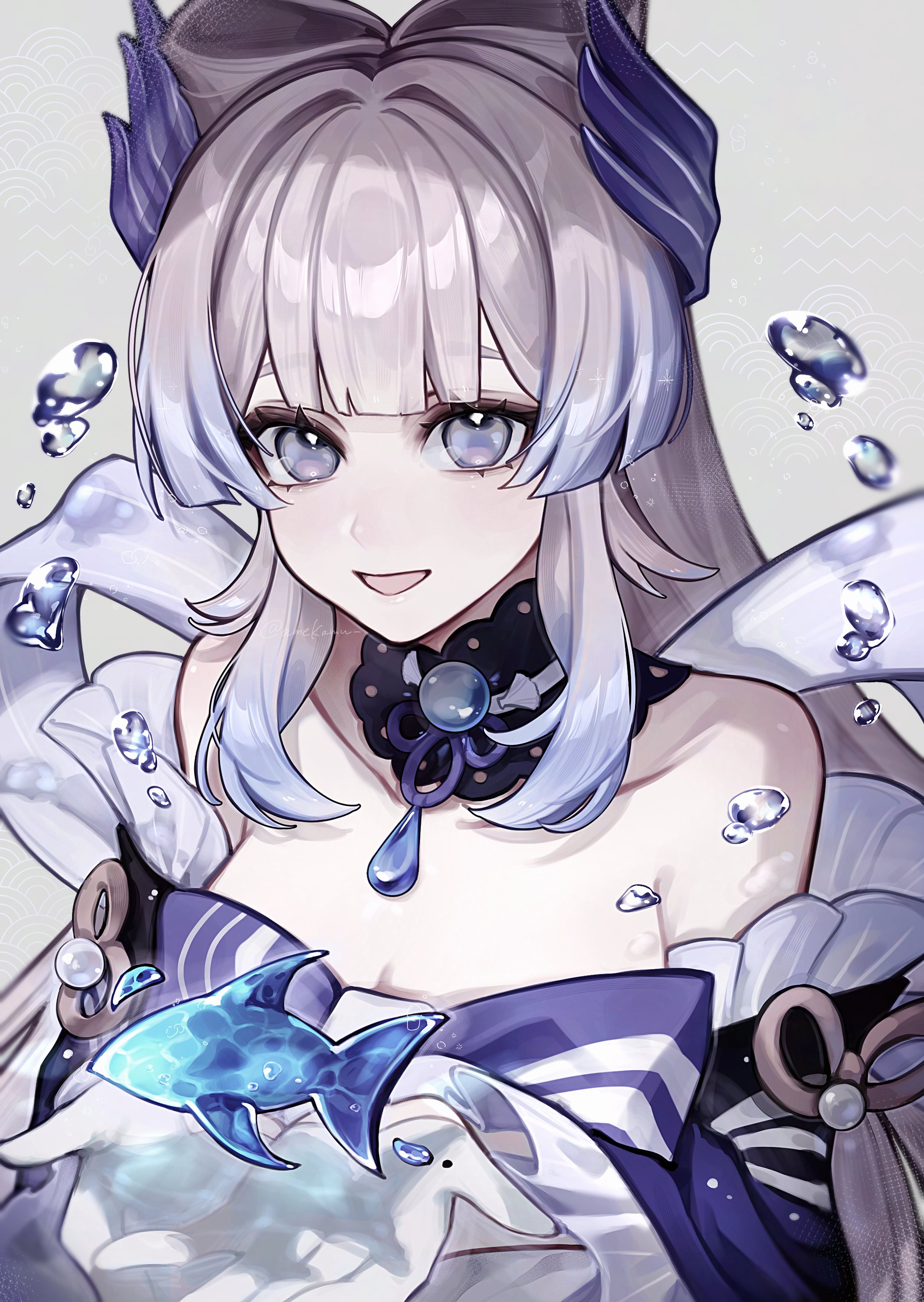 amekamu, sangonomiya kokomi, genshin impact, blue gem, absurdres, commentary, highres, symbol-only commentary, 1girl, air bubble, bare shoulders, blunt bangs, bubble, cupping hands, detached collar, detached sleeves, fish, gem, gloves, gradient hair, grey background, japanese clothes, long hair, multicolored hair, muted color, open mouth, own hands together, smile, solo, white gloves