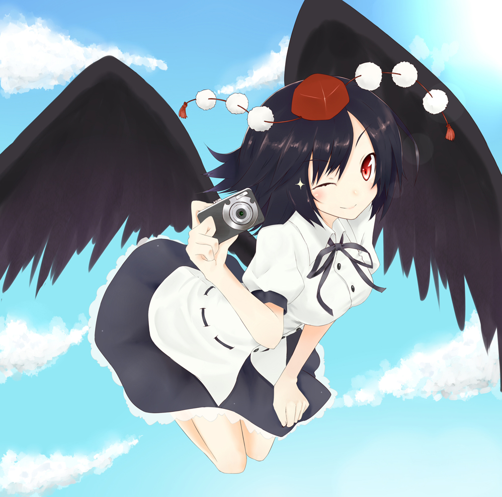 tachi (piy0), shameimaru aya, touhou, bad id, bad pixiv id, 1girl, black hair, black wings, camera, female focus, flying, hat, looking at viewer, one eye closed, red eyes, short hair, smile, solo, tokin hat, wings, wink