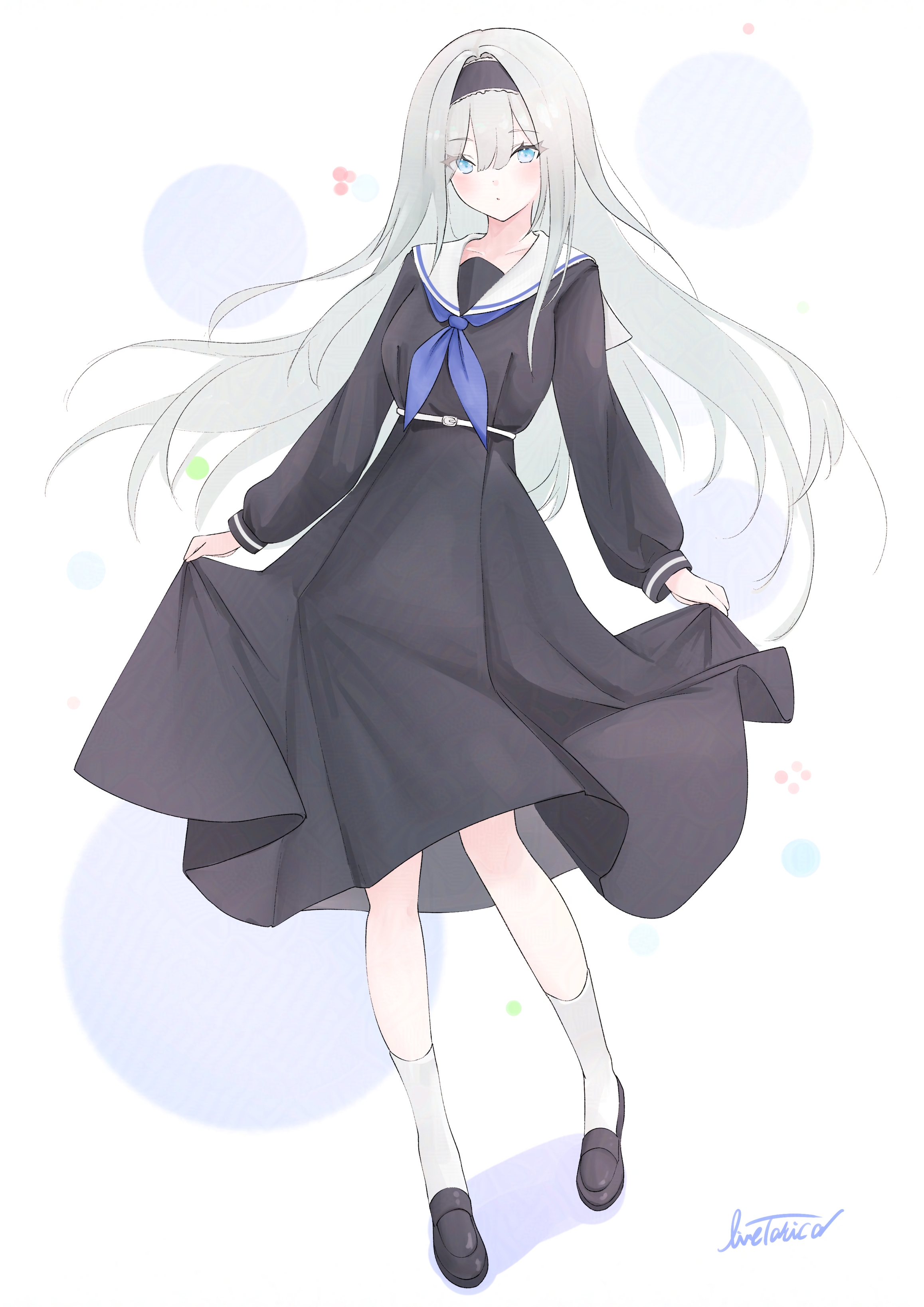 livetarica, bon homme richard (azur lane), azur lane, absurdres, commentary request, highres, 1girl, black dress, black hairband, blue eyes, blue neckerchief, blush, breasts, dress, expressionless, full body, hairband, long hair, medium breasts, neckerchief, skirt hold, solo, standing, very long hair, white hair