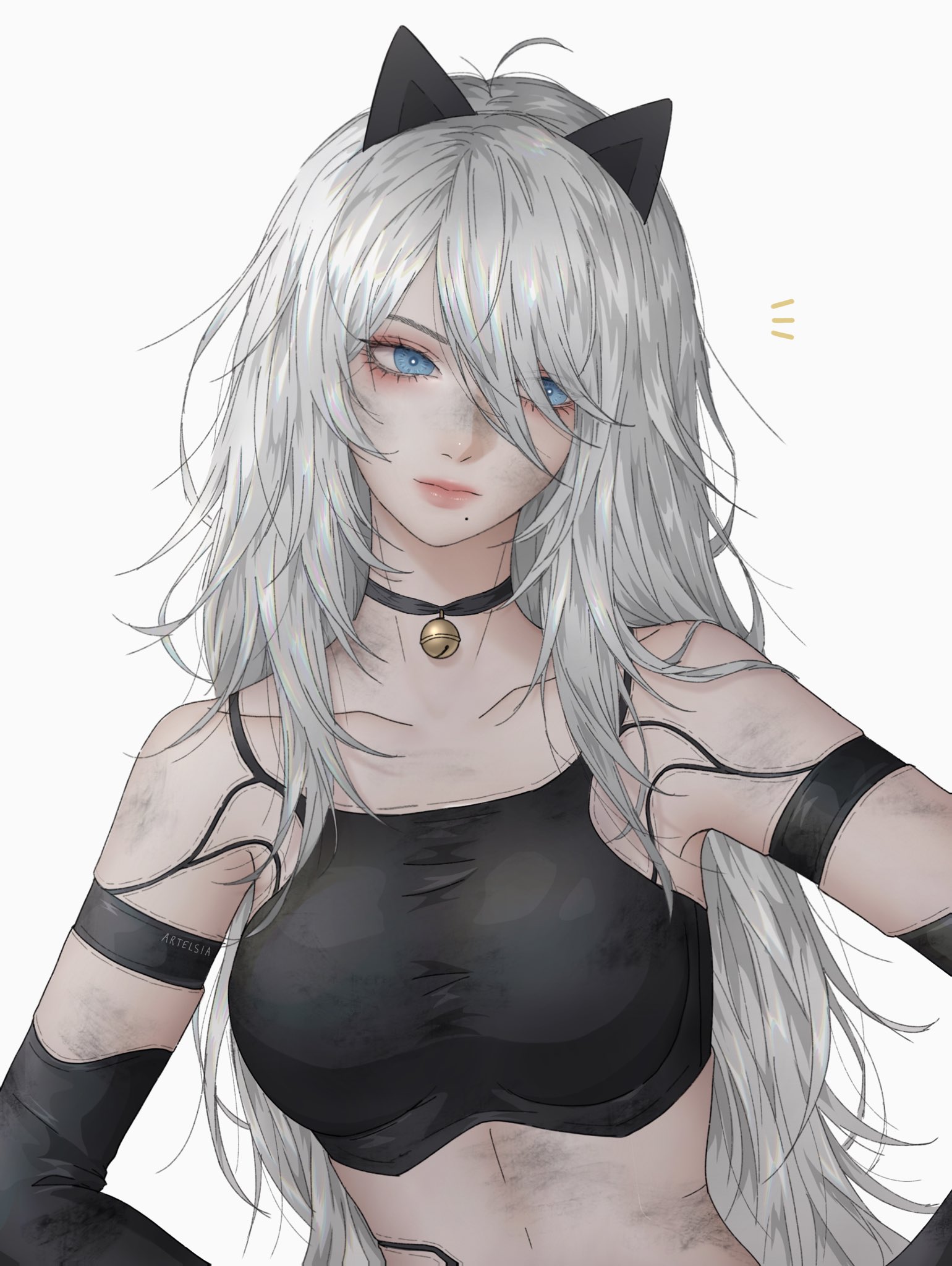 artelsia, a2 (nier:automata), nier:automata, nier (series), commentary, highres, 1girl, android, animal ears, black choker, blue eyes, breasts, bright pupils, cat ears, cat girl, choker, collarbone, dirty, eyelashes, fake animal ears, hair between eyes, hands on own hips, large breasts, long hair, looking to the side, mole, mole under mouth, notice lines, pink lips, simple background, solo, standing, upper body, wavy hair, white background, white pupils