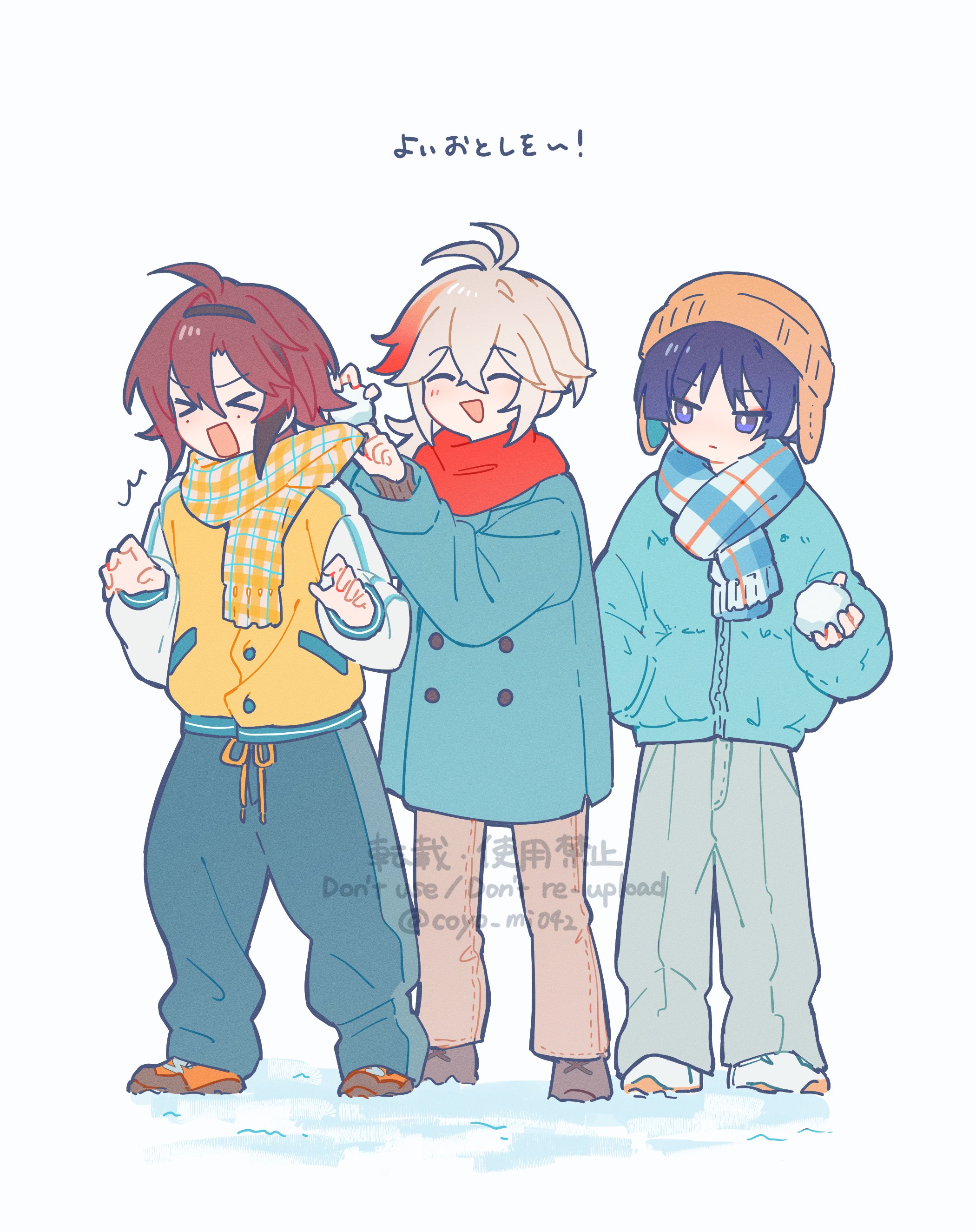 mochimiya (coyo), kaedehara kazuha, scaramouche (genshin impact), shikanoin heizou, genshin impact, absurdres, commentary request, highres, translation request, > <, ^ ^, alternate costume, black hair, blue coat, blue jacket, blue scarf, boots, closed eyes, closed mouth, coat, grey hair, hair between eyes, hand in pocket, hat, jacket, long sleeves, multicolored hair, multiple boys, open mouth, pants, ponytail, purple eyes, purple hair, red hair, red scarf, scarf, simple background, snowball, standing, streaked hair, white background, winter clothes