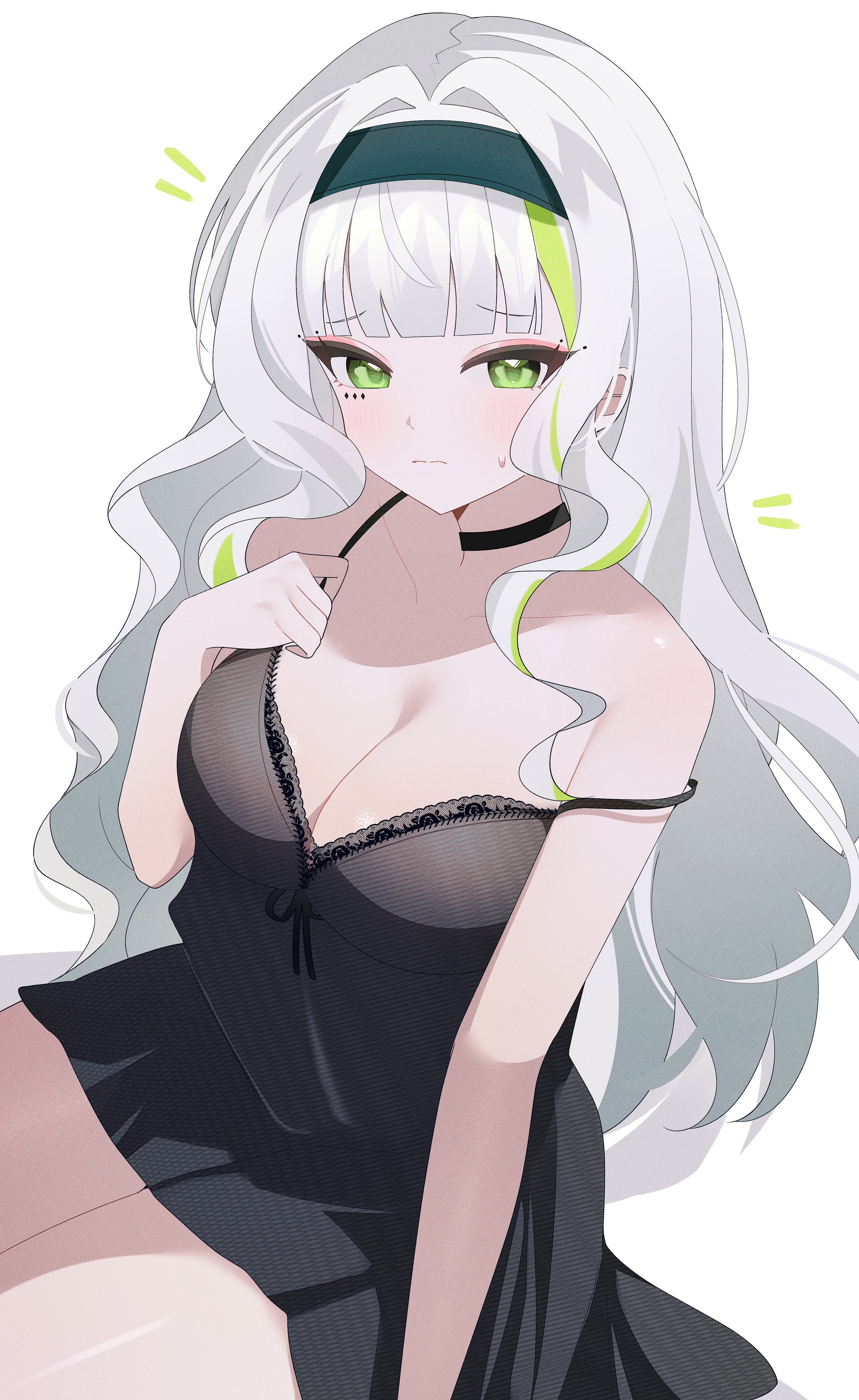 shusuchii, firenze (stella sora), stella sora, absurdres, commentary, highres, symbol-only commentary, 1girl, alternate costume, black choker, black nightgown, breasts, choker, cleavage, closed mouth, facial mark, green eyes, green hair, green hairband, grey hair, hair intakes, hairband, invisible chair, jewelry, large breasts, long hair, looking at viewer, multicolored hair, nightgown, notice lines, simple background, sitting, solo, spaghetti strap, strap slip, streaked hair, two-tone hair, wavy hair, white background