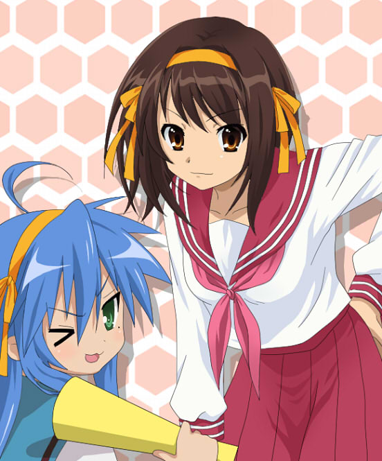 kikutake ranmaru, hirano aya, izumi konata, suzumiya haruhi, lucky star, suzumiya haruhi no yuuutsu, 2girls, ahoge, cosplay, costume switch, crossover, hair ribbon, izumi konata (cosplay), mole, mole under eye, multiple girls, ribbon, school uniform, serafuku, suzumiya haruhi (cosplay), voice actor connection