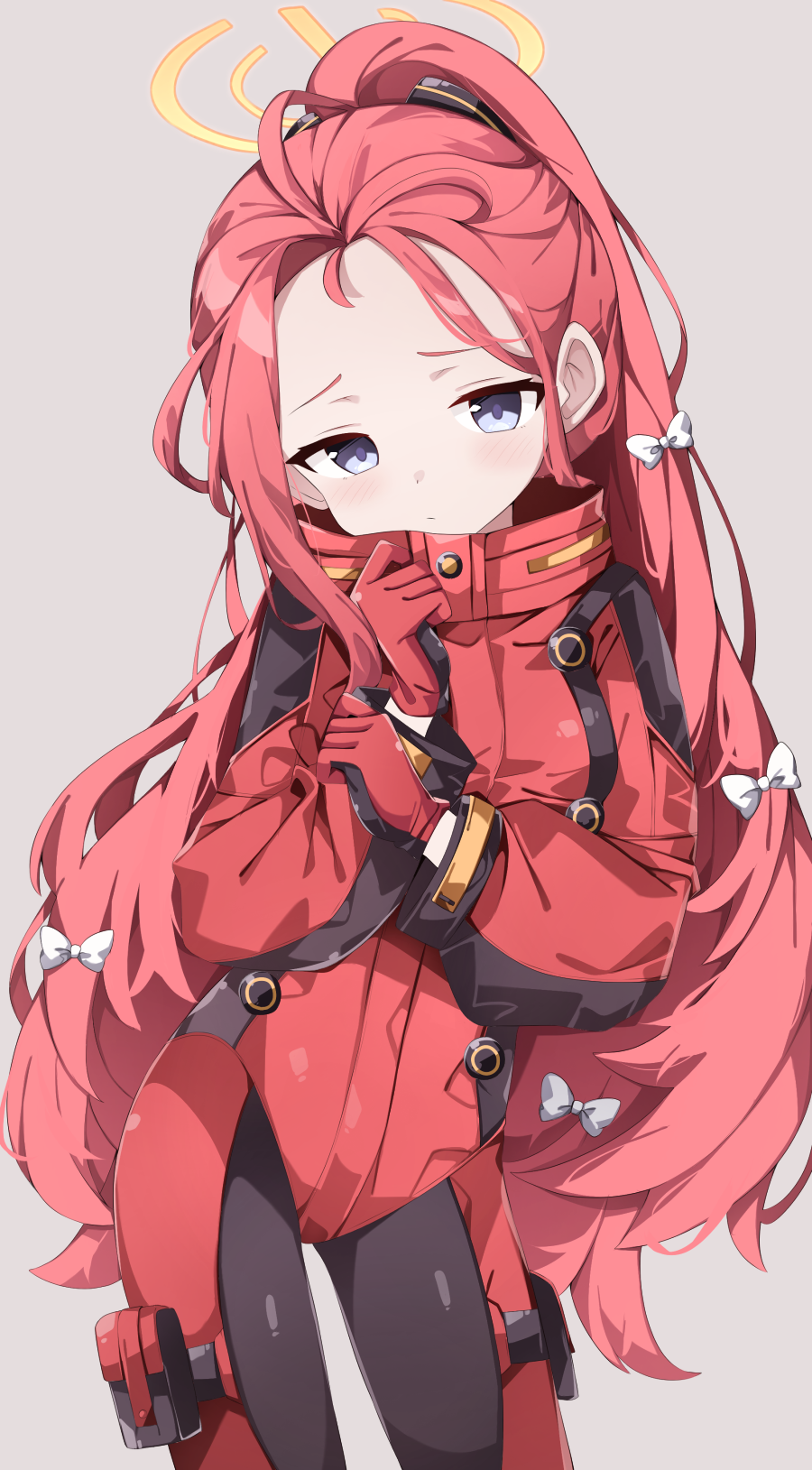 sabana, yuzu (blue archive), yuzu (pilot suit) (blue archive), blue archive, commentary request, highres, paid reward available, partial commentary, 1girl, bow, closed mouth, cowboy shot, forehead, gloves, grey background, halo, high ponytail, long hair, looking at viewer, official alternate costume, ponytail, red gloves, red hair, simple background, solo, very long hair, white bow, yellow halo